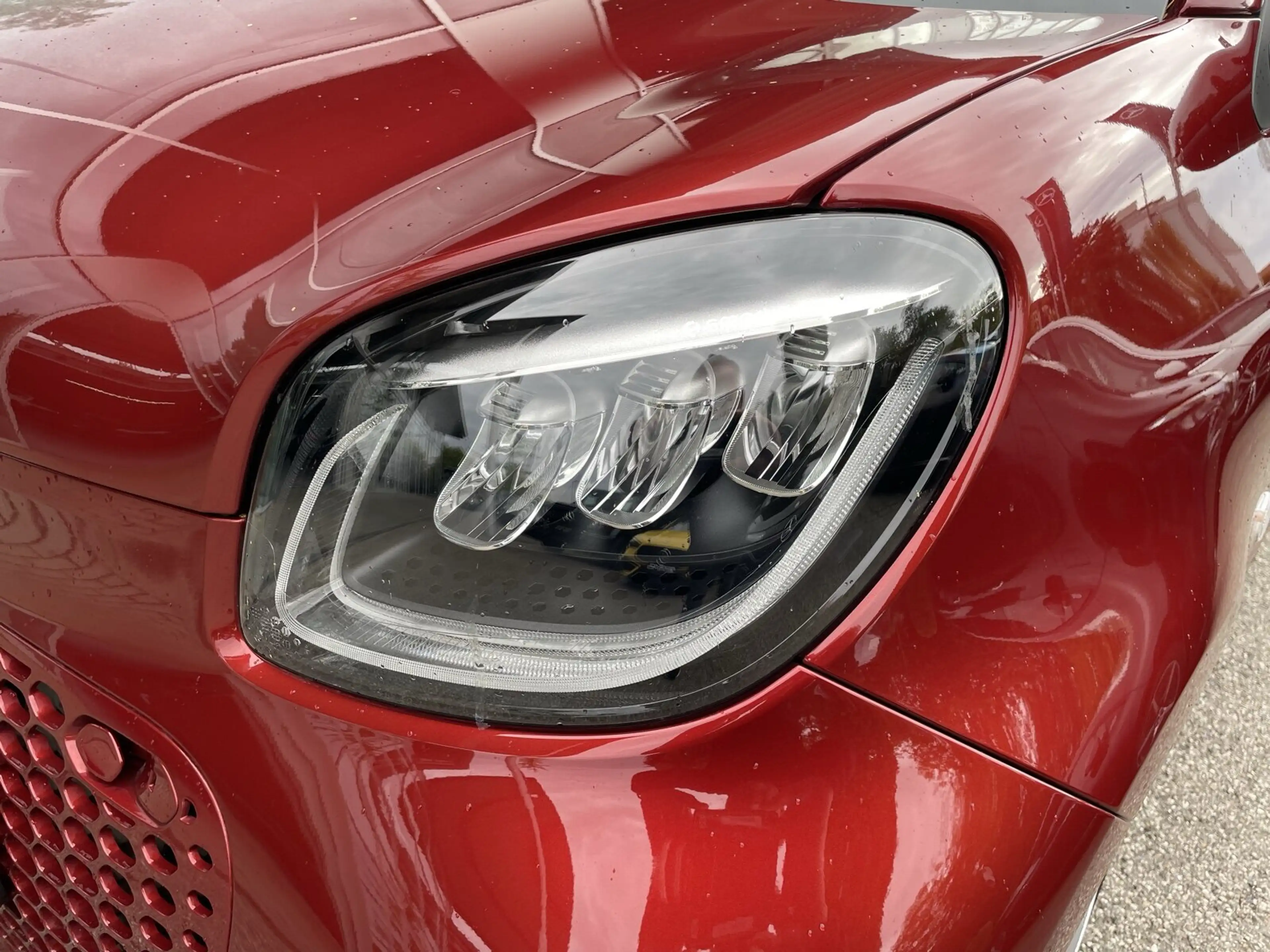 smart forTwo EQ  cabrio  Autom./Klima/Sitzhzg./Zusatzhz./MF-Lenkrad/BC/Tempomat/L-R Sensor/Leder/eFH./Abgasreinigung D4 — photo 2