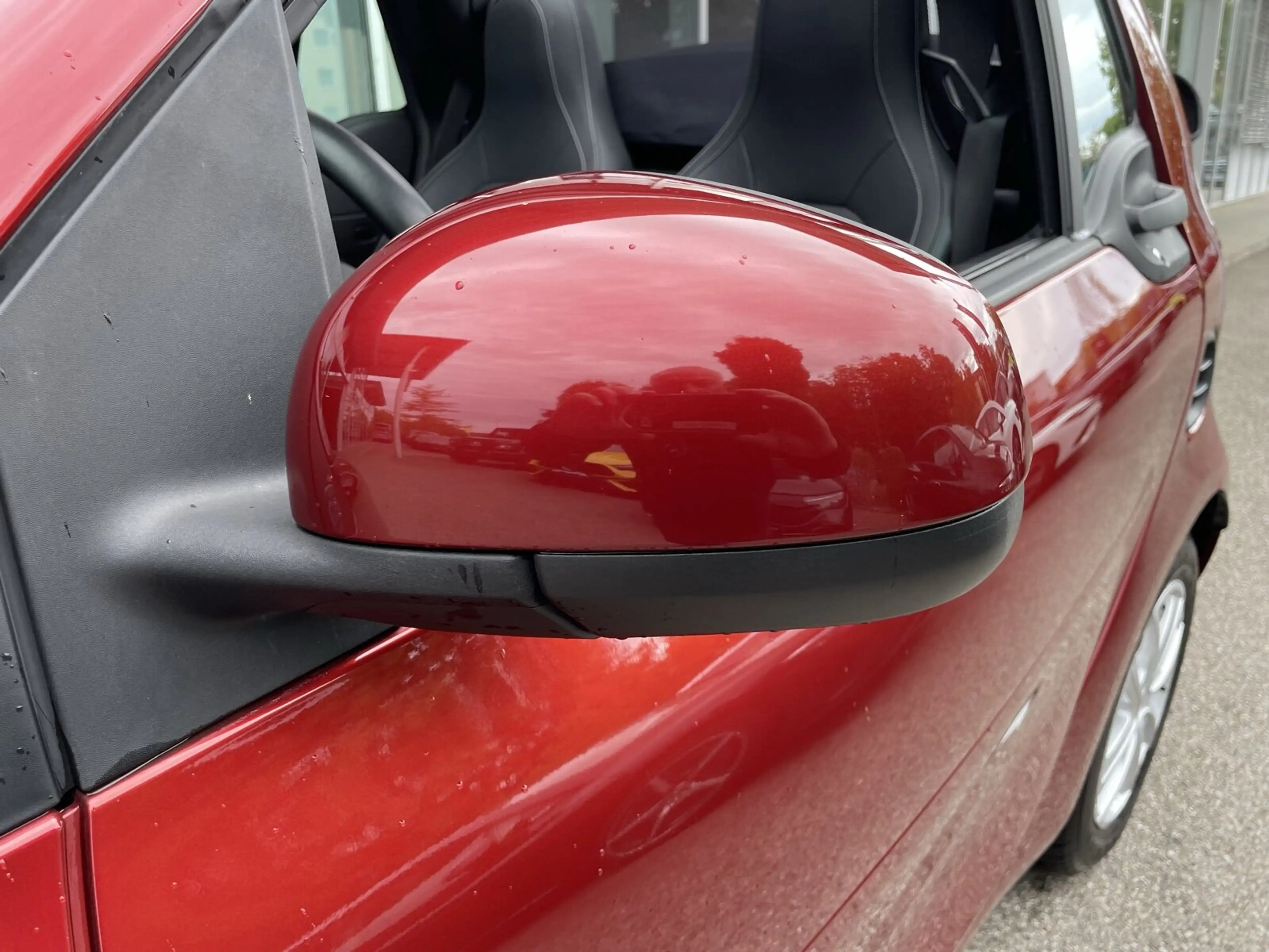 smart forTwo EQ  cabrio  Autom./Klima/Sitzhzg./Zusatzhz./MF-Lenkrad/BC/Tempomat/L-R Sensor/Leder/eFH./Abgasreinigung D4 — photo 3