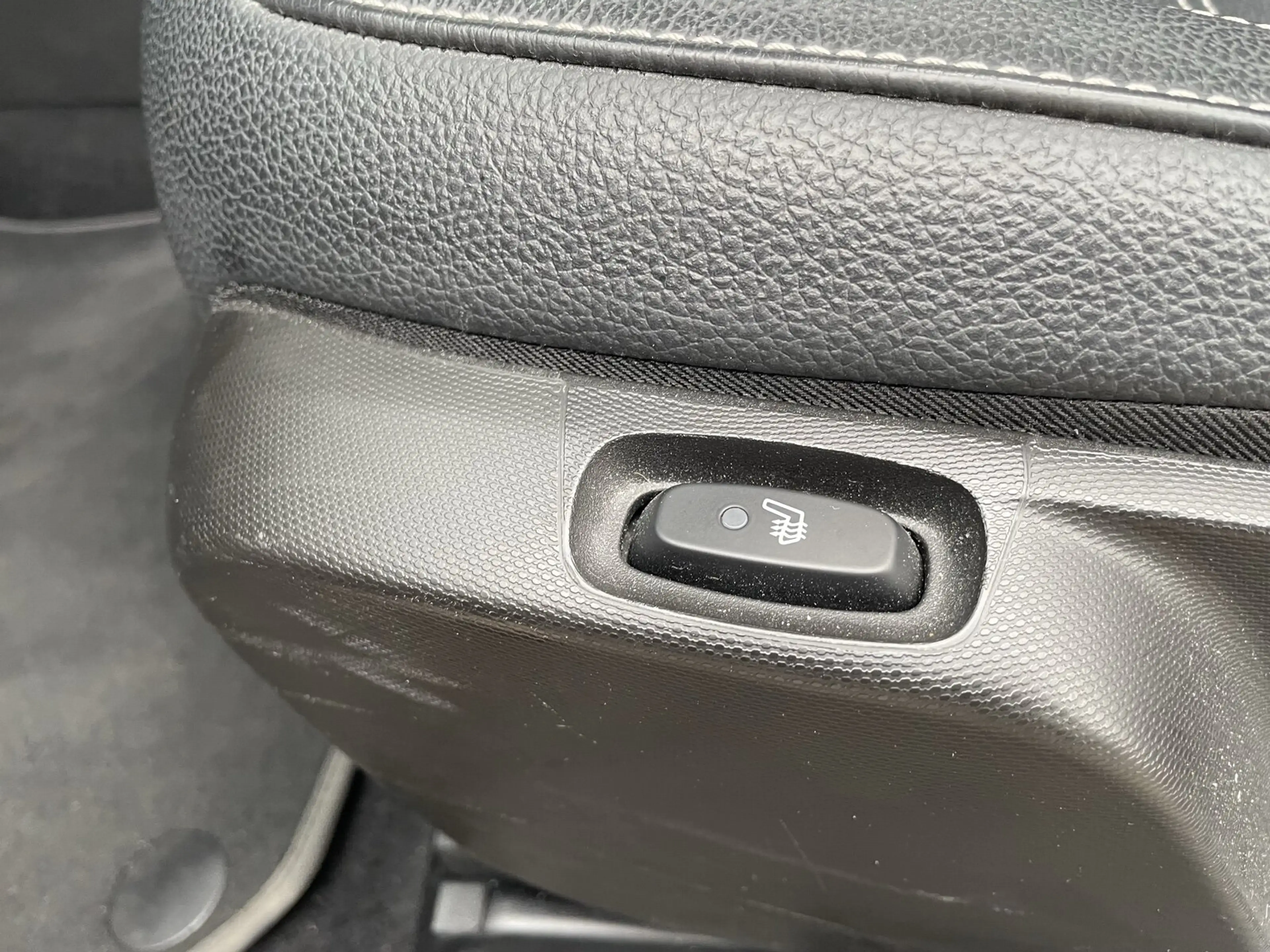 smart forTwo EQ  cabrio  Autom./Klima/Sitzhzg./Zusatzhz./MF-Lenkrad/BC/Tempomat/L-R Sensor/Leder/eFH./Abgasreinigung D4 — photo 15