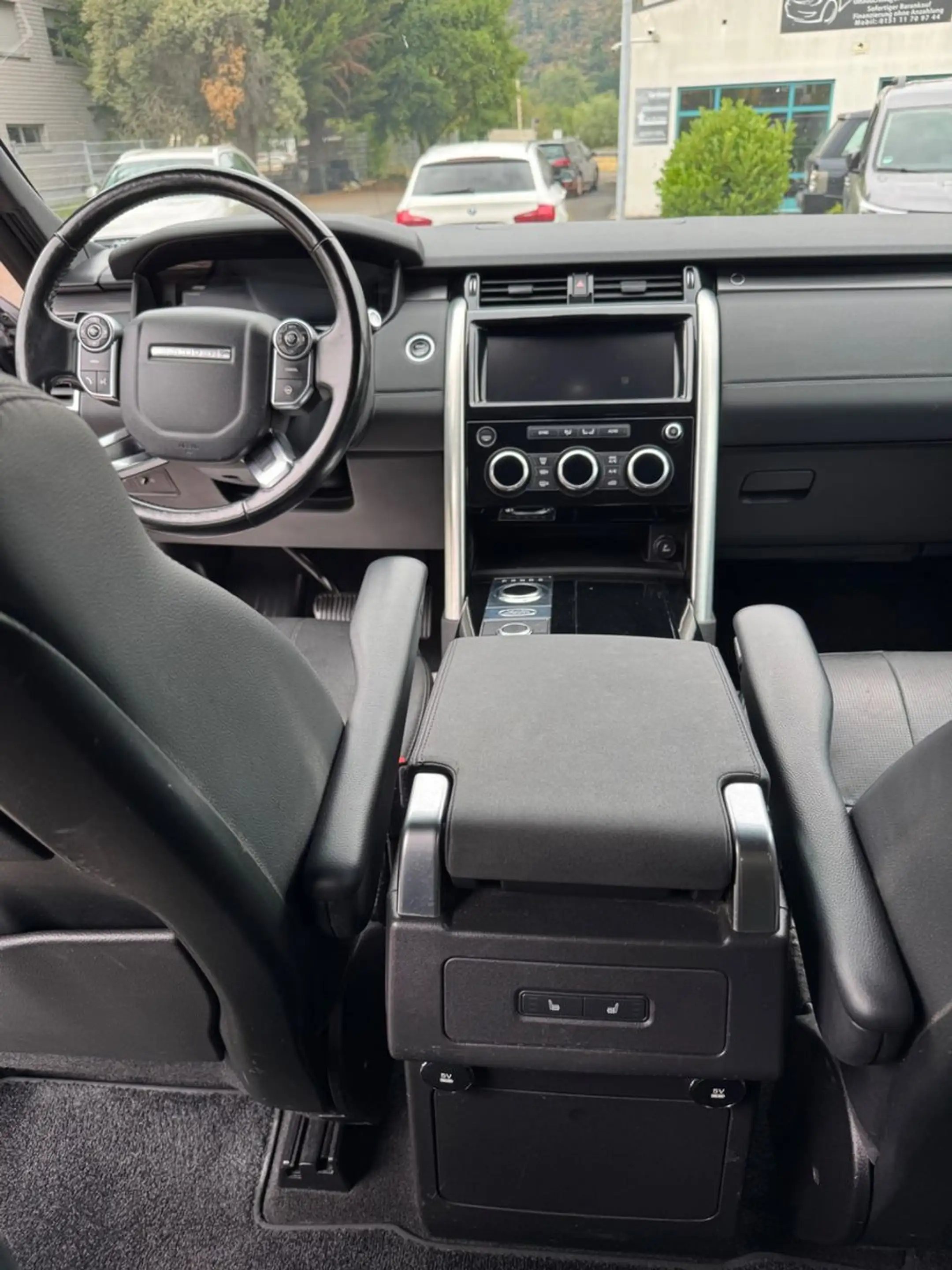 Land Rover Discovery 5HSE TD6 Panorama,Leder,LED,AHK,22Zoll — photo 15