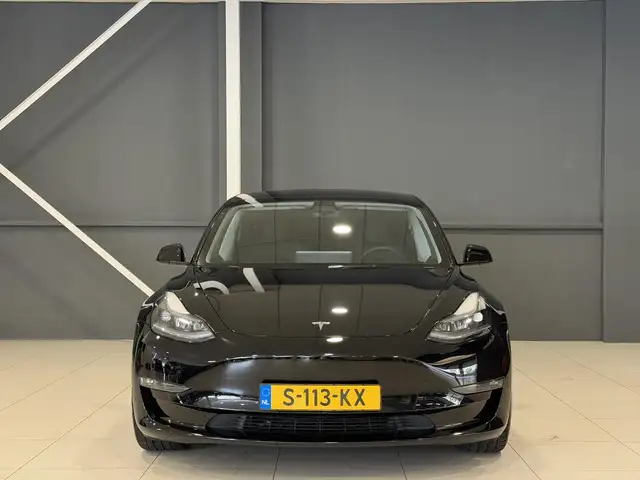 Tesla Model 3 view 15