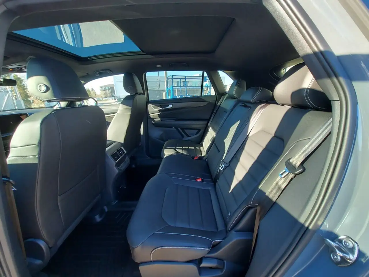 Volkswagen Atlas снимка Volkswagen Atlas
