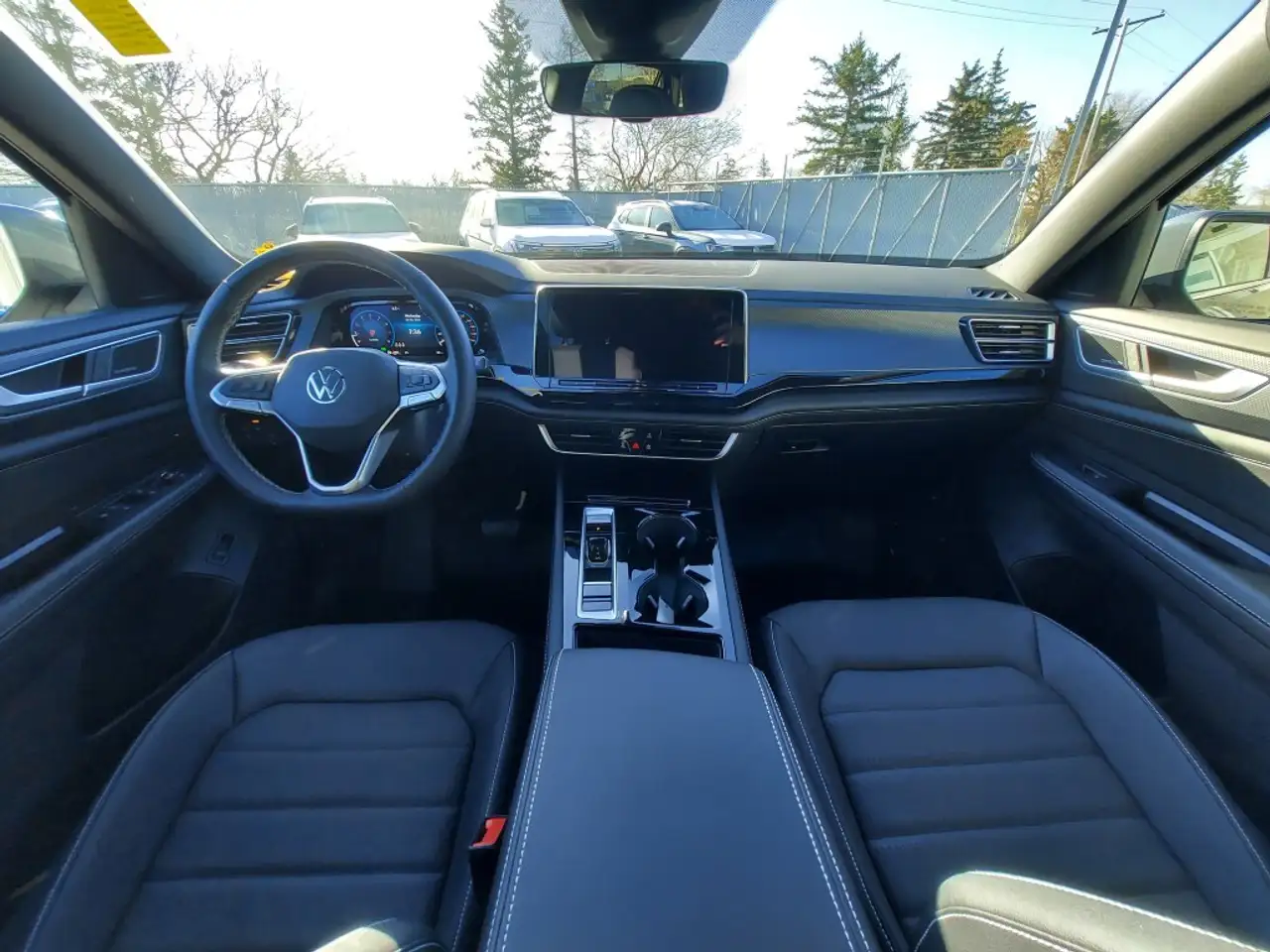 Volkswagen Atlas снимка Volkswagen Atlas