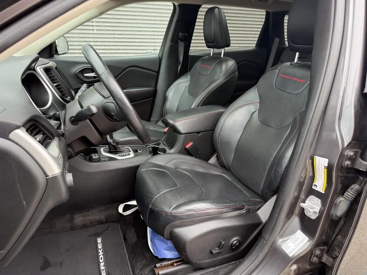 Jeep Cherokee снимка Jeep Cherokee