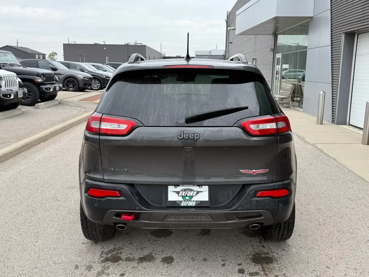 Jeep Cherokee снимка Jeep Cherokee
