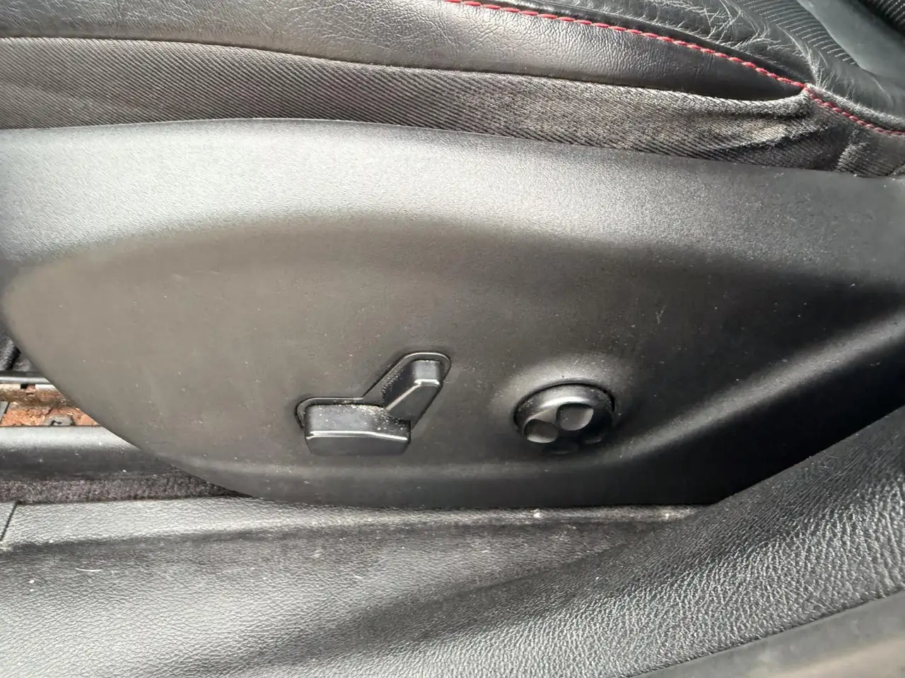 Jeep Cherokee снимка Jeep Cherokee