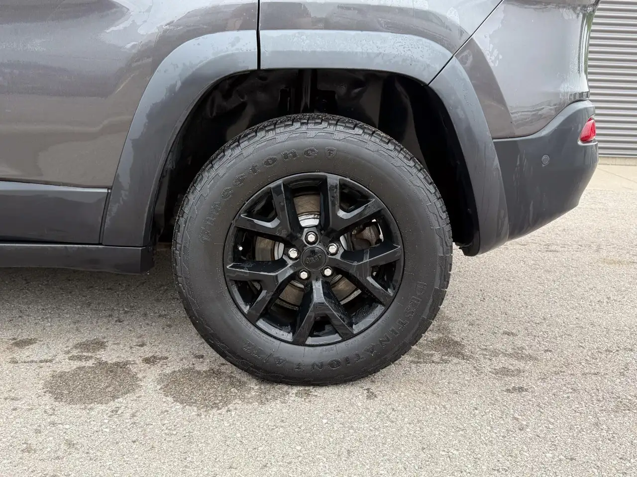 Jeep Cherokee снимка Jeep Cherokee