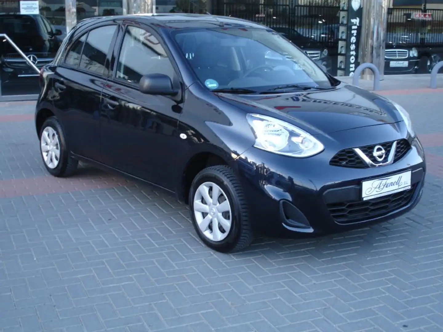 Nissan Micra 1.2 Visia Schwarz - 1