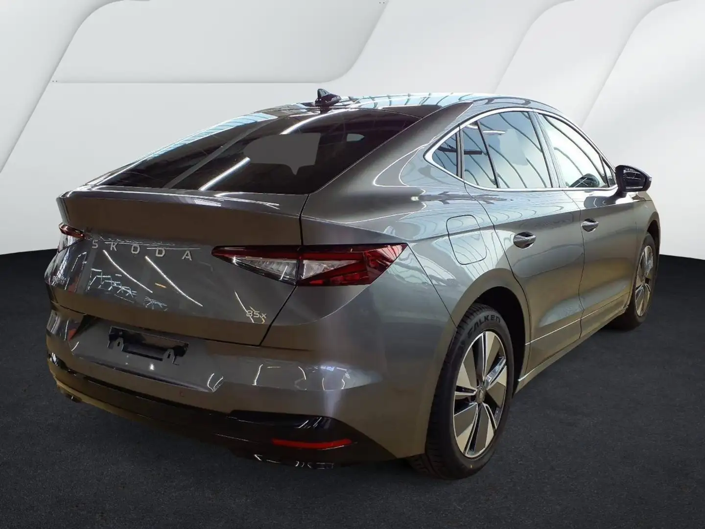 Skoda Enyaq Coupé 85x LOFT 4X4 NEUESMODELL PANO AHK 19Z Grijs - 2