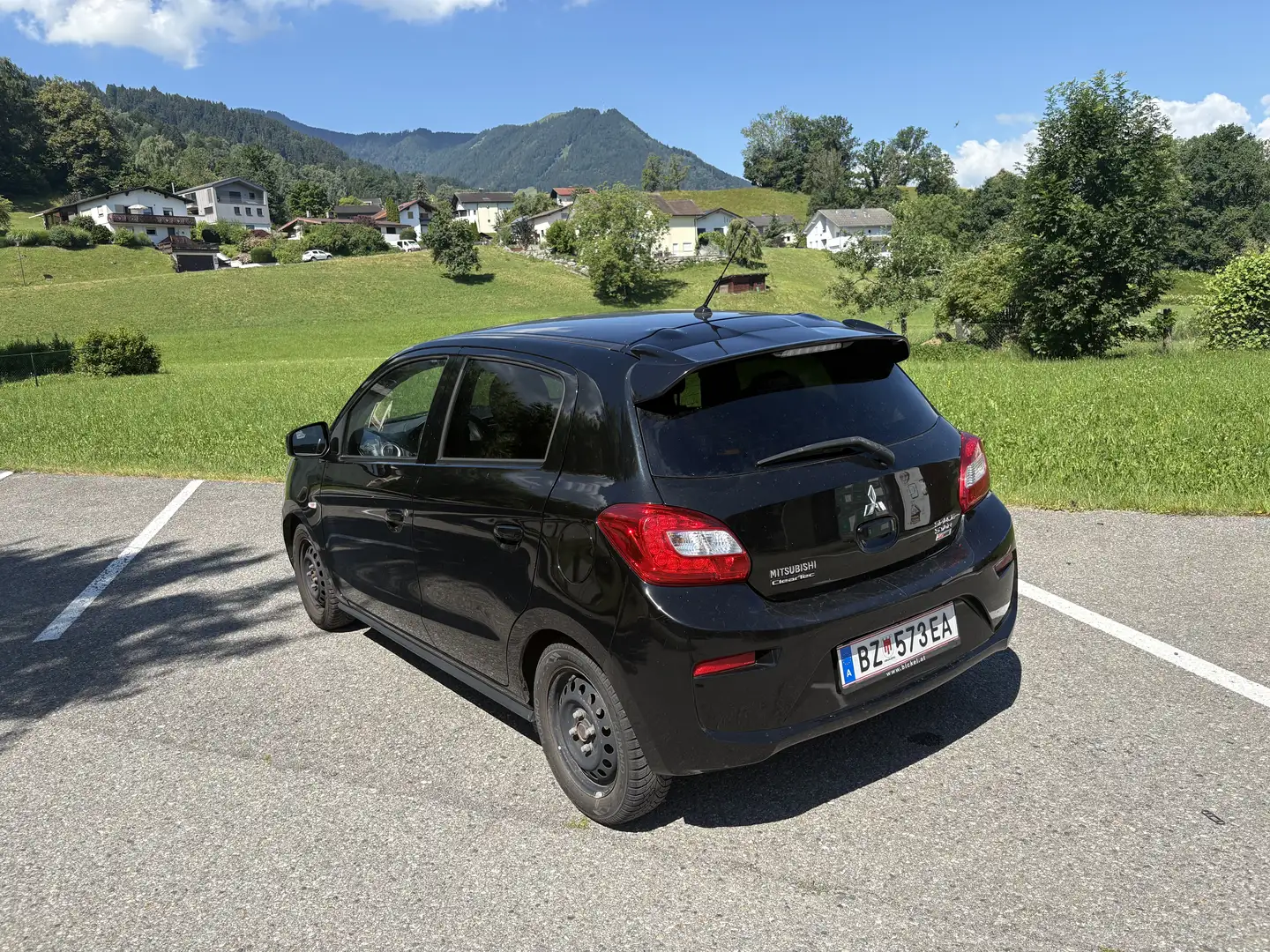 Mitsubishi Space Star 1,2 MIVEC Invite Connect AS&G - 2