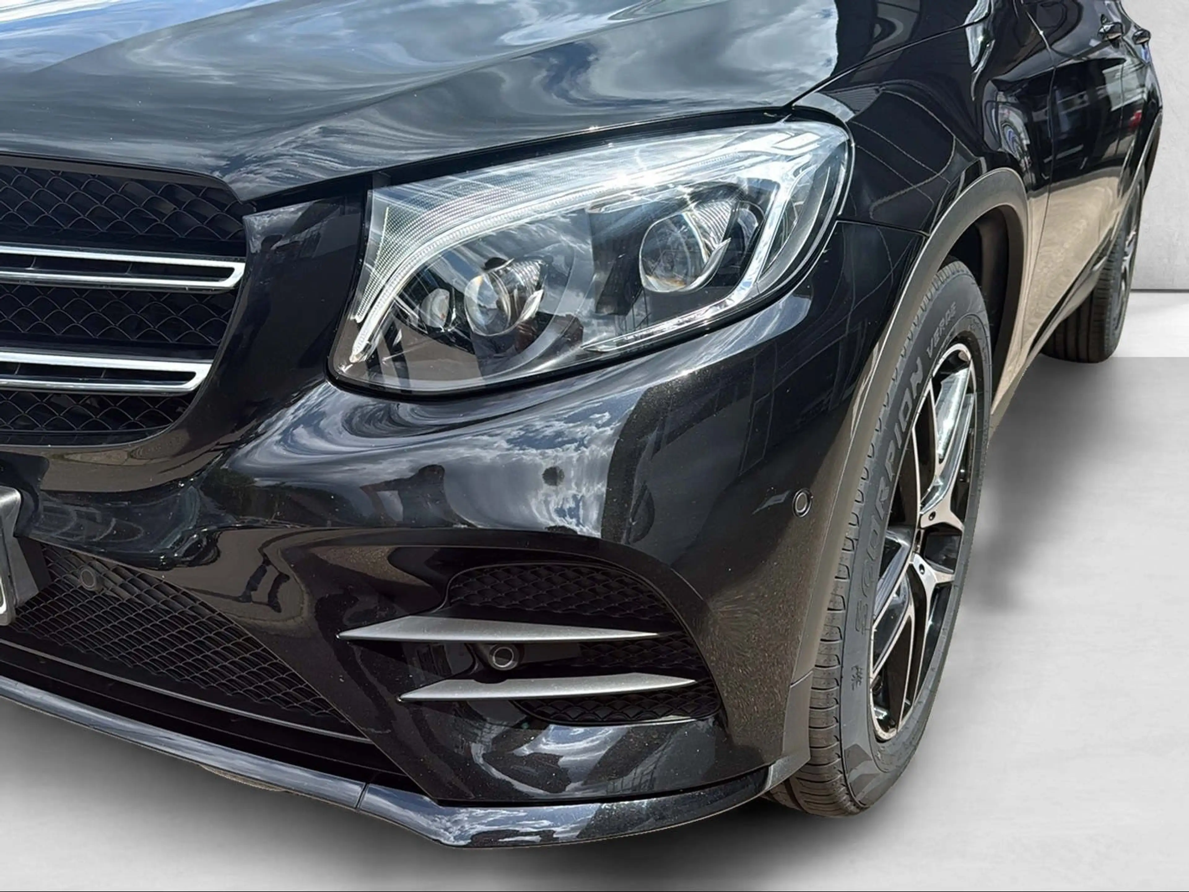 Mercedes-Benz GLC 350 d 4Matic 9G-TRONIC AMG Line — photo 8