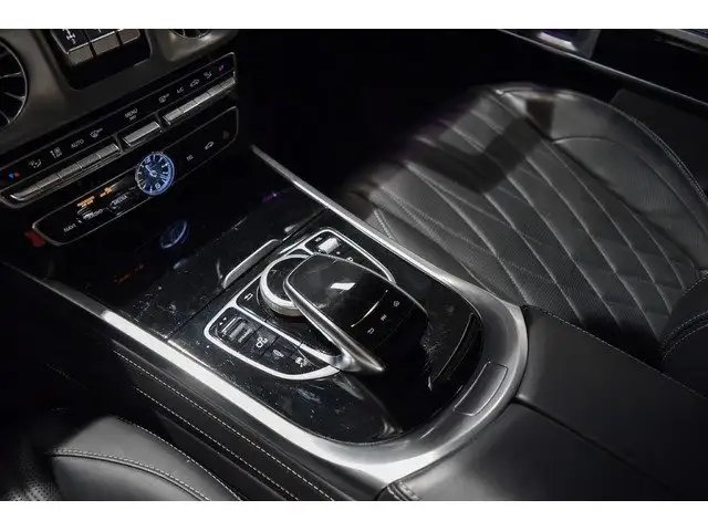 Mercedes-Benz G-Class view 14