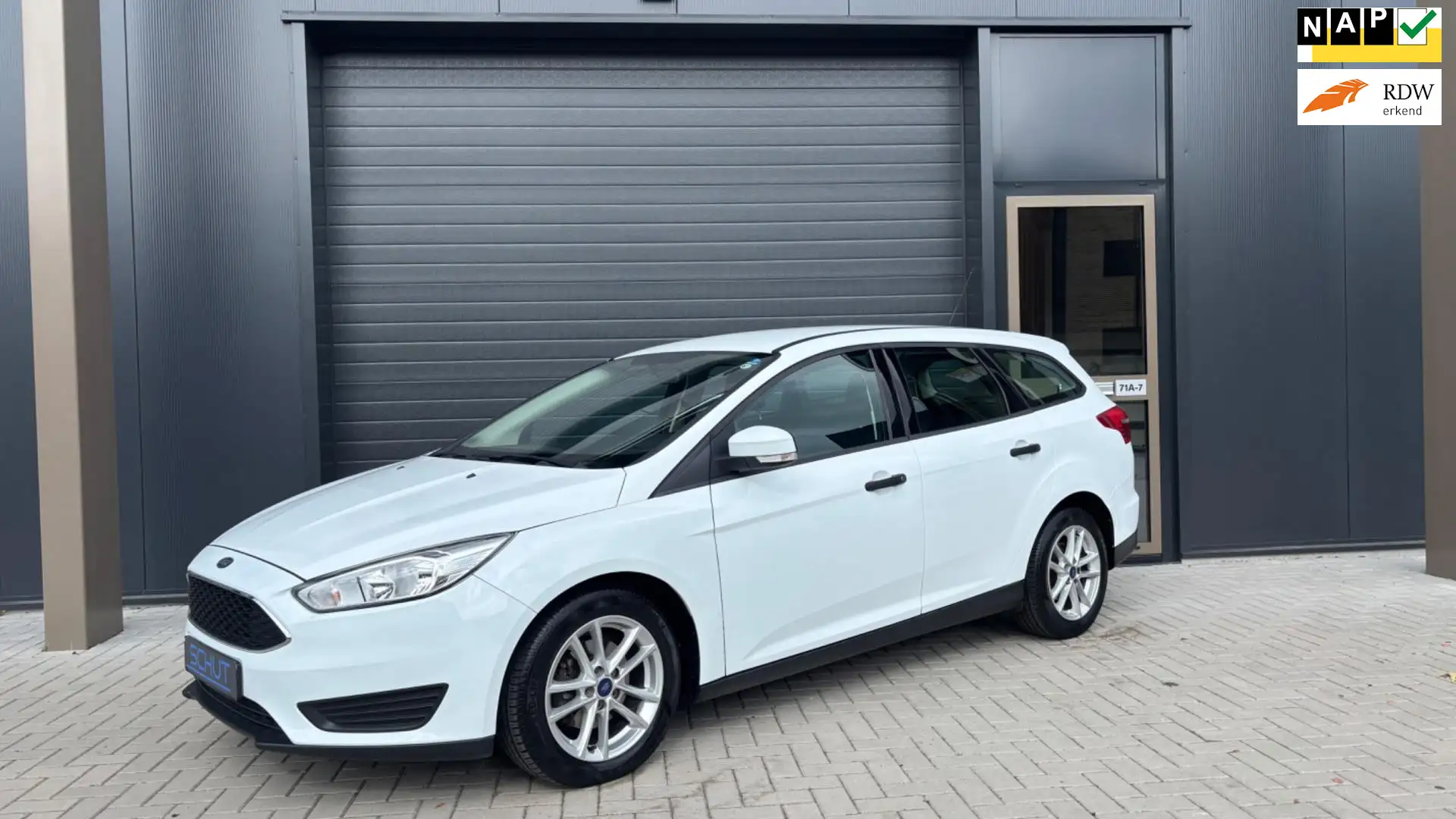 Ford Focus Wagon 1.0 Trend Edition !!61.781KM!! AIRCO | ZEER Wit - 1
