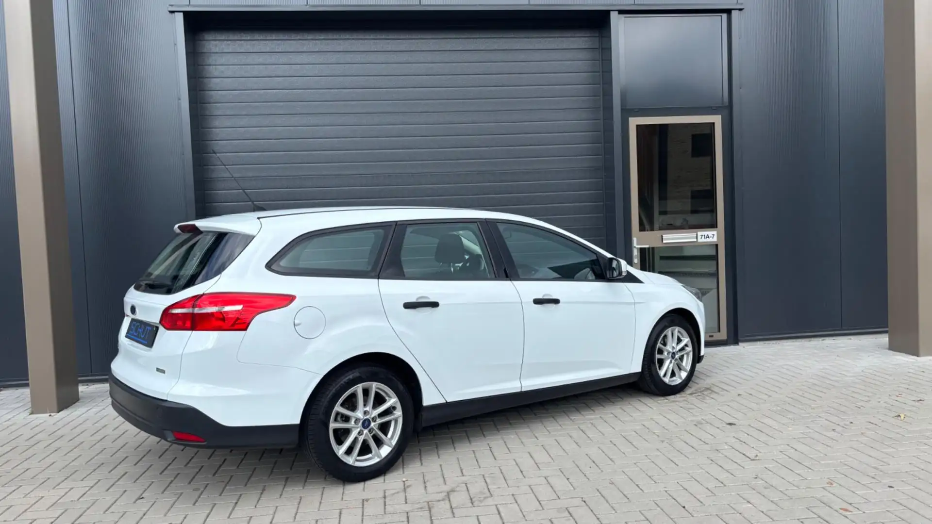 Ford Focus Wagon 1.0 Trend Edition !!61.781KM!! AIRCO | ZEER Wit - 2