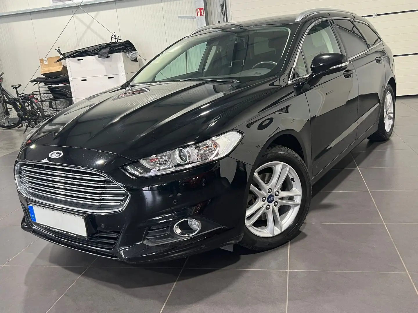 Ford Mondeo 2.0 TDCi Turnier **Navi*Kamera*Temp** Nero - 1