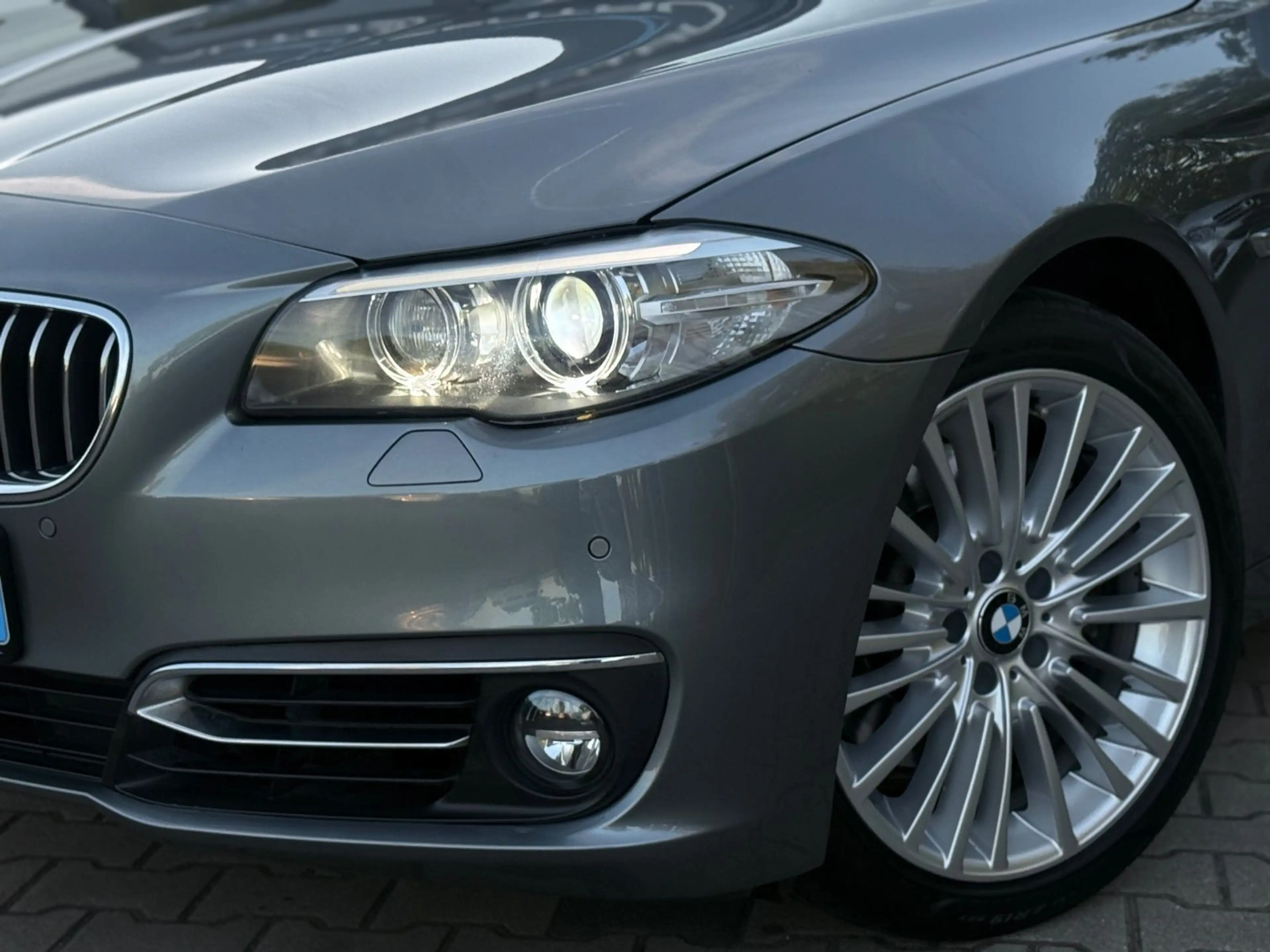 BMW 525 d Lim. xDrive-Luxury-HUD-LED-Kamera-LM"19 — photo 5