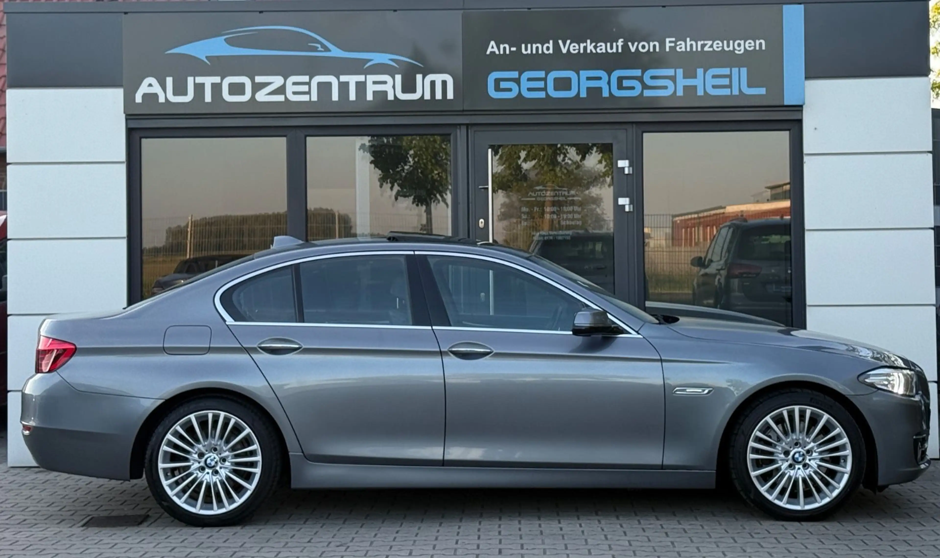 BMW 525 d Lim. xDrive-Luxury-HUD-LED-Kamera-LM"19 — photo 8