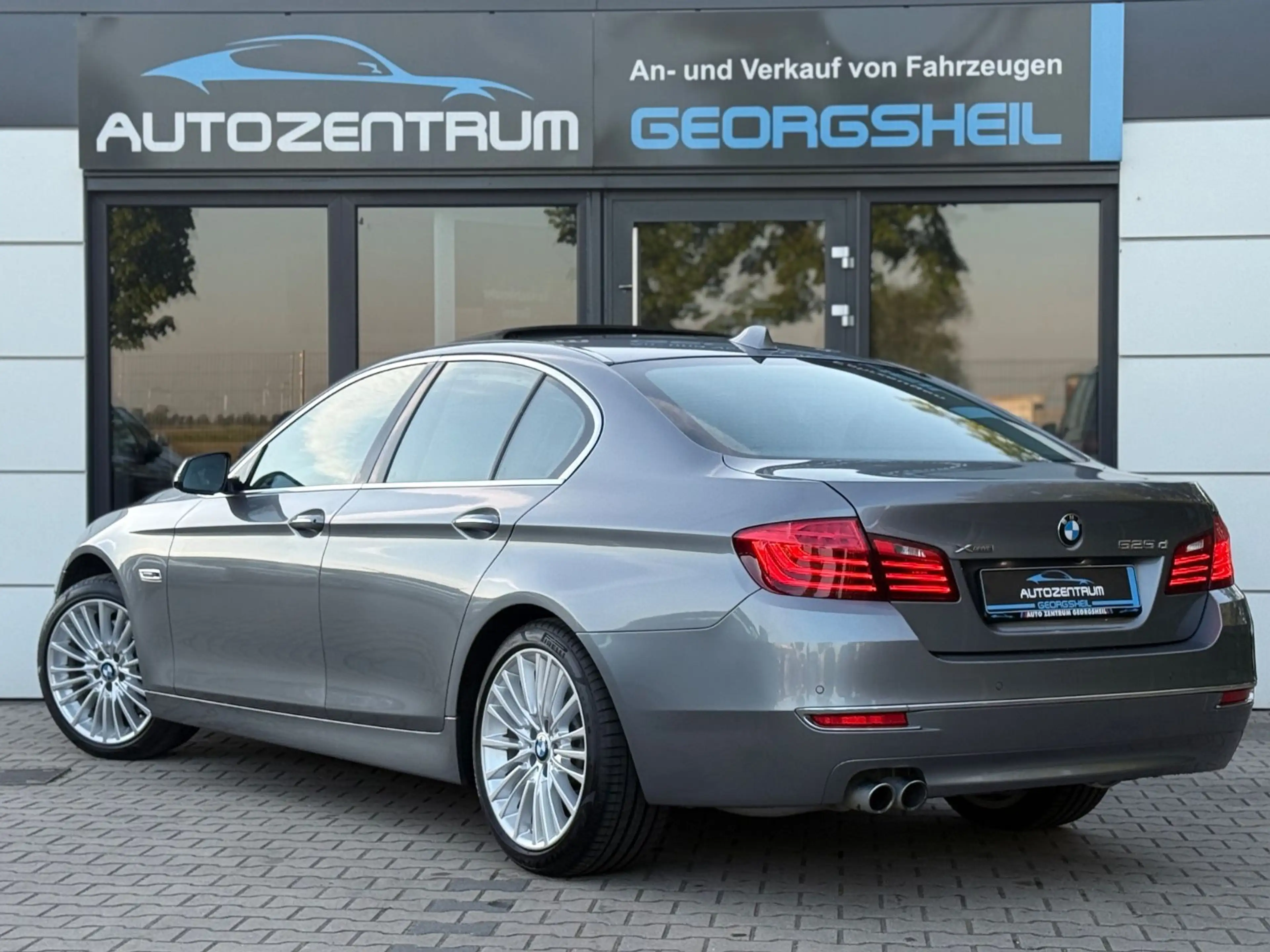 BMW 525 d Lim. xDrive-Luxury-HUD-LED-Kamera-LM"19 — photo 9