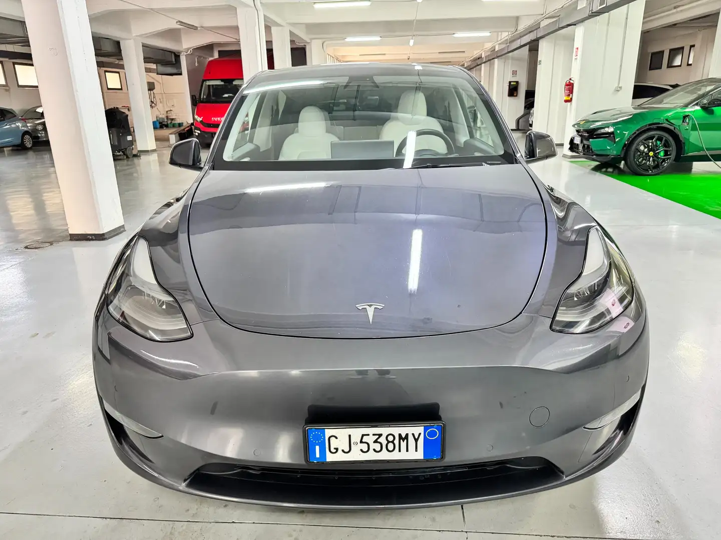 Tesla Model Y Long Range Dual Motor awd Grigio - 2