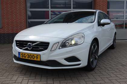 Volvo V60 1.6 T4 Summum R- Design
