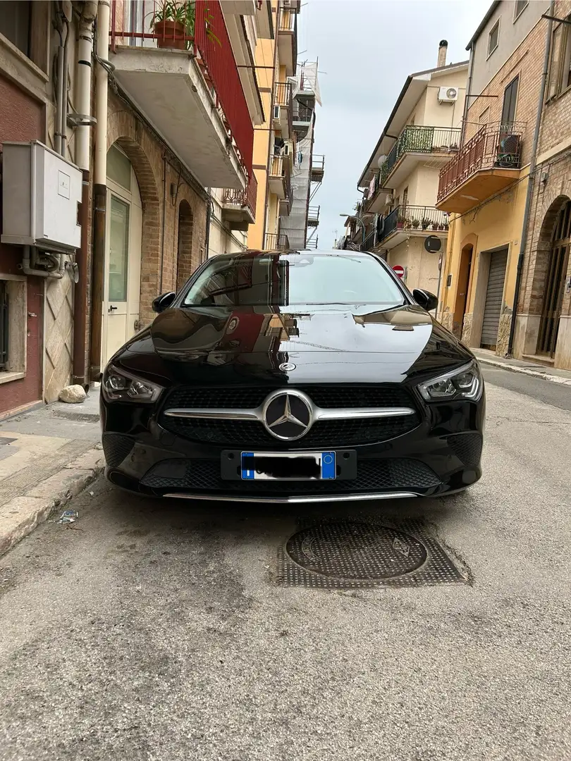 Mercedes-Benz CLA 180 Shooting Brake d Executive auto Nero - 2