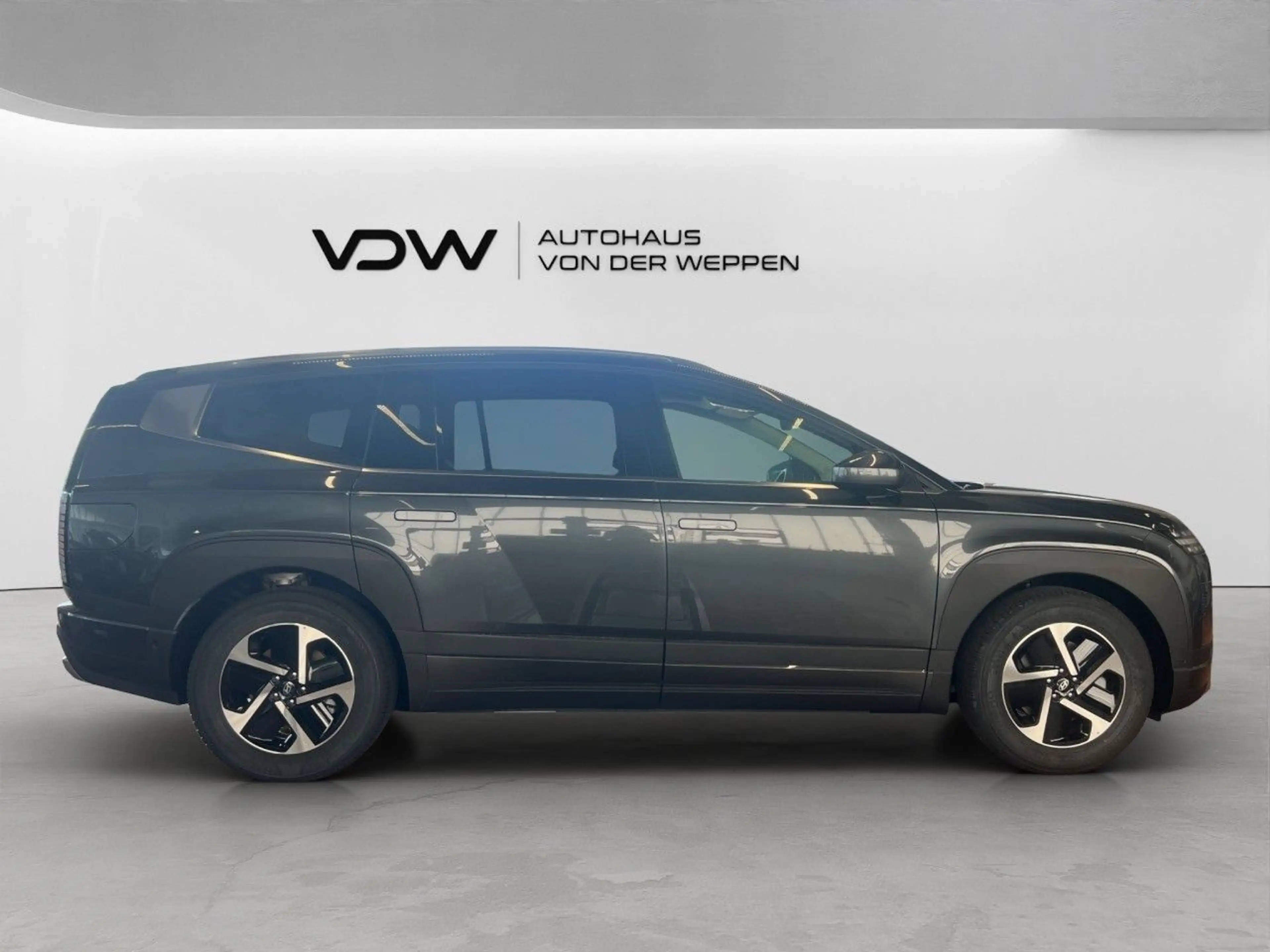 Hyundai IONIQ 9 TECHNIQ 7 SITZE INKL. GLASDACH! — photo 10