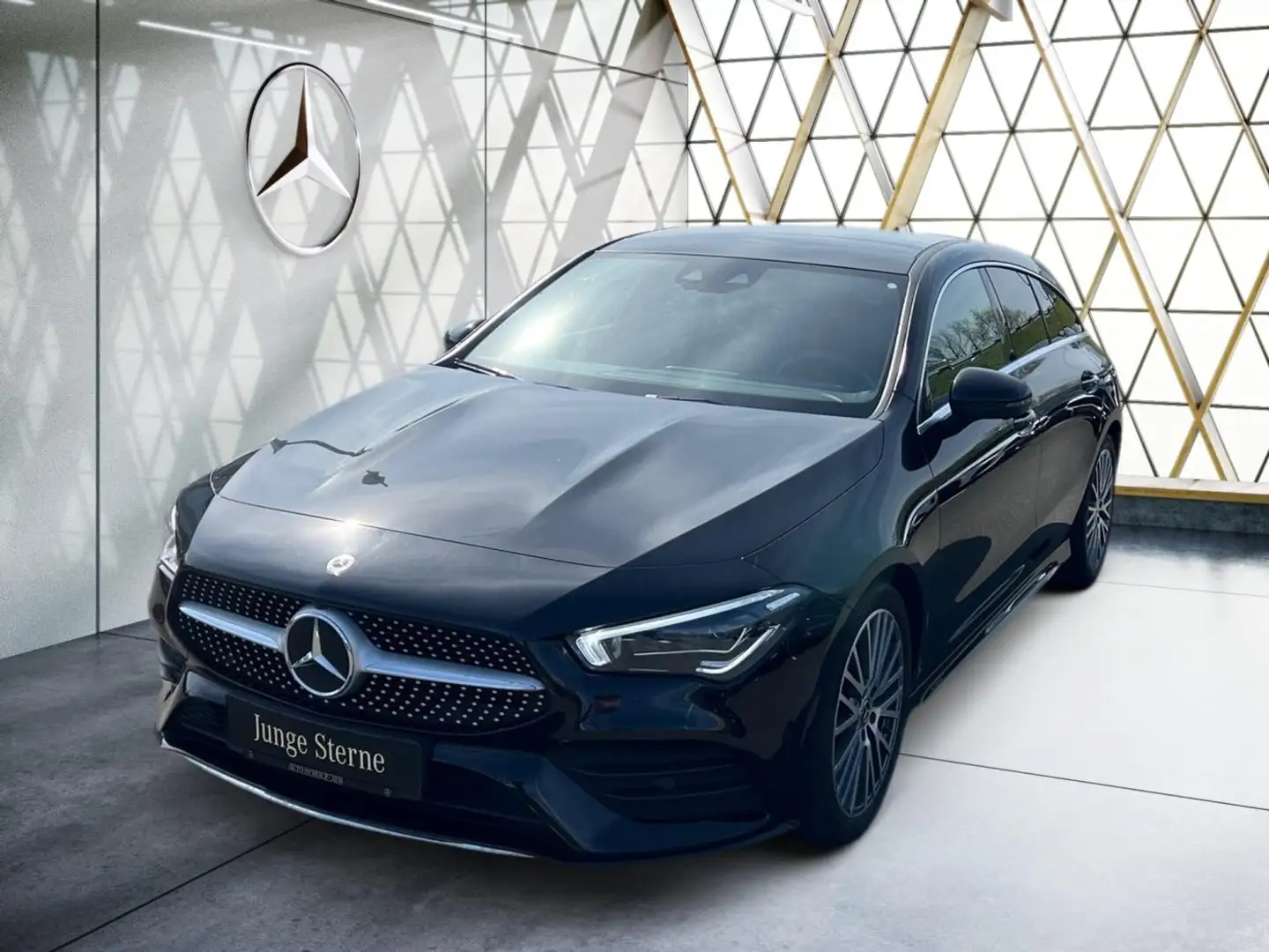 Mercedes-Benz CLA 250 4M SB AMG *Pano*AHK*360°Easy-P*LEDmulti* Noir - 1