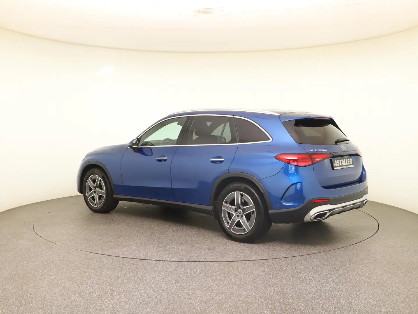 Mercedes-Benz GLC 300 d 4M AMG Line 2x Prem+MBUX+LED+PANO+AHK Blue - 2