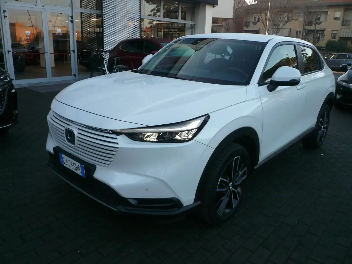 Honda HR-V HR-V 1.5 hev Elegance ecvt Bianco - 2