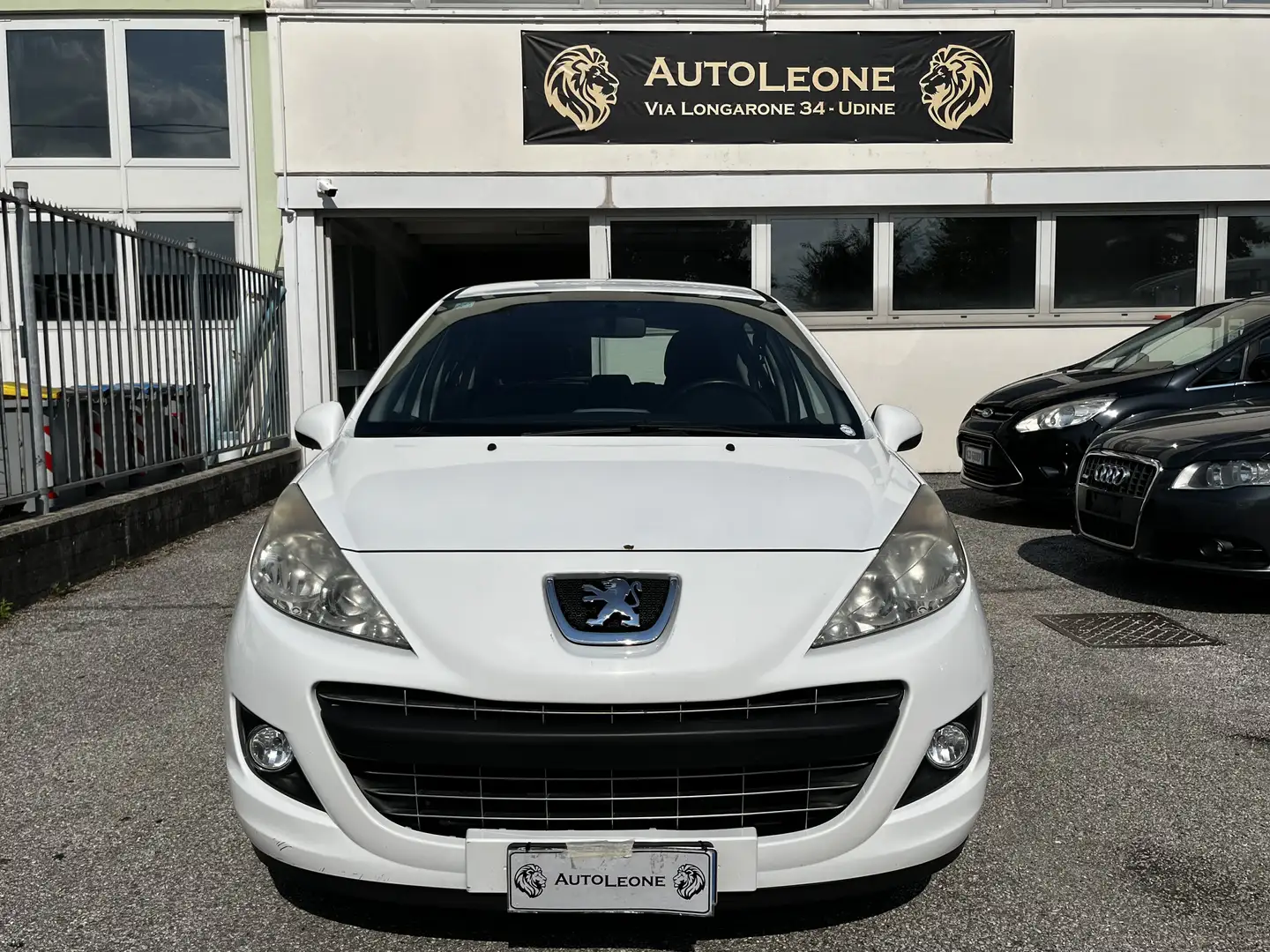 Peugeot 207 5p 1.4 hdi 8v 70cv GANCIO -  OK NEOPATENTATI - 2