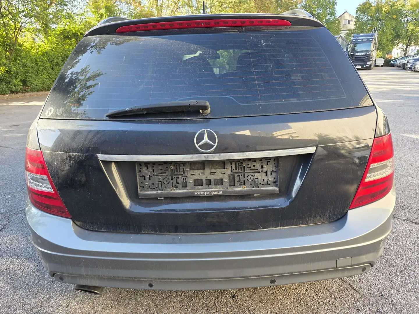 Mercedes-Benz C 180 T CDI DPF (BlueEFFICIENCY) Elegance Schwarz - 2