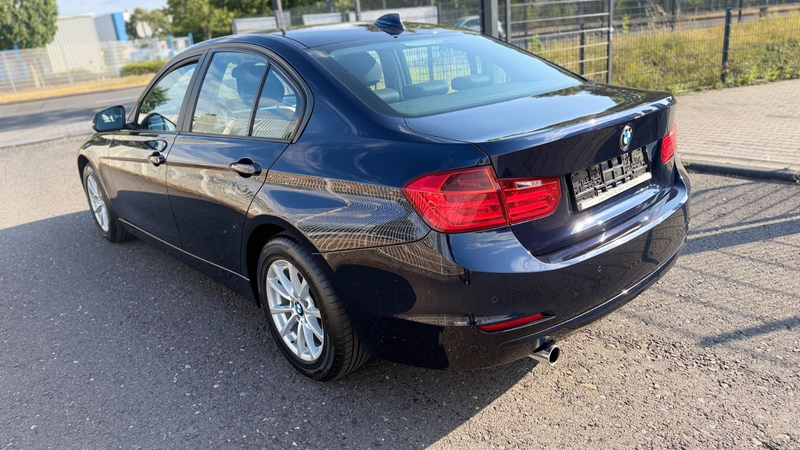 BMW 320 d Automatik/Klimat/Stzh/HuD/Navi+/Xenon/EURO6 — photo 14