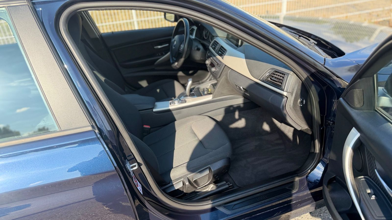 BMW 320 d Automatik/Klimat/Stzh/HuD/Navi+/Xenon/EURO6 — photo 6