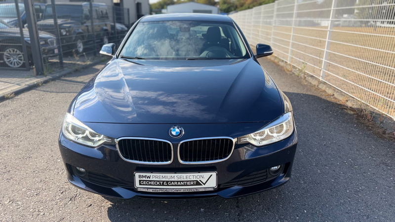 BMW 320 d Automatik/Klimat/Stzh/HuD/Navi+/Xenon/EURO6 — photo 2