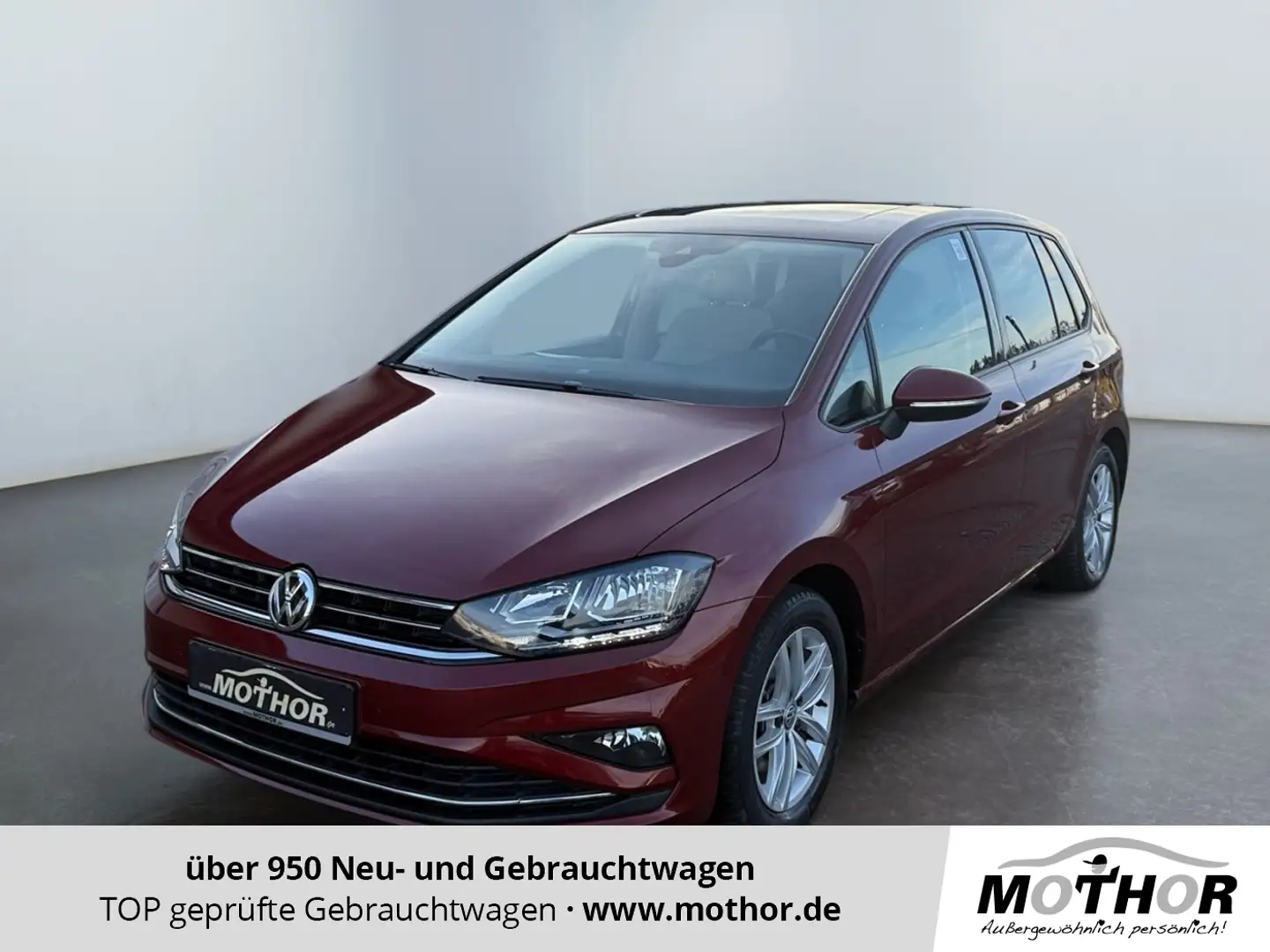Volkswagen Golf Sportsvan Comfortline 1.5TSI DSG ACC Panorama Rood - 1