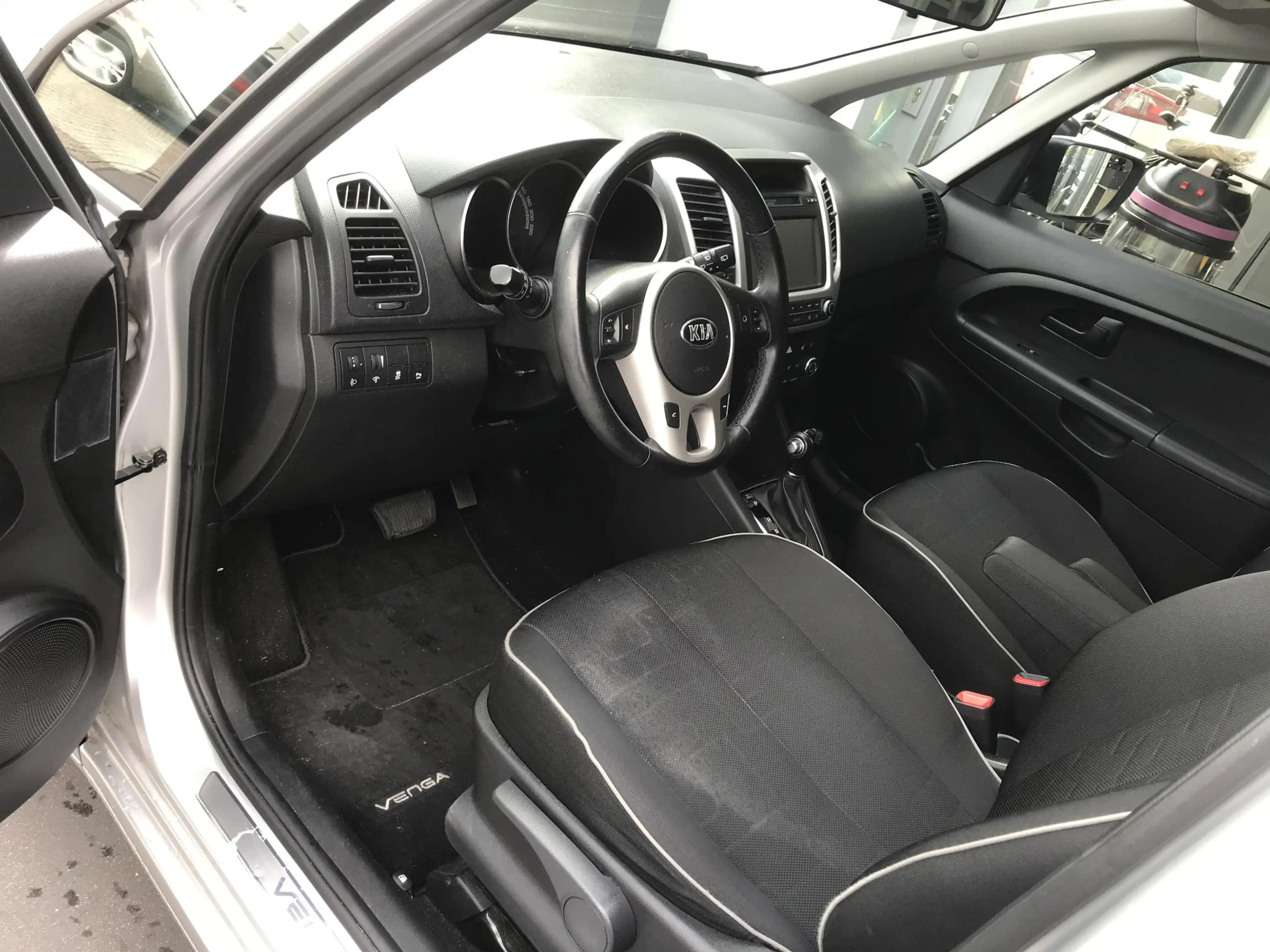 Kia Venga 1.6 DynamicPLusLine Automaat — photo 6