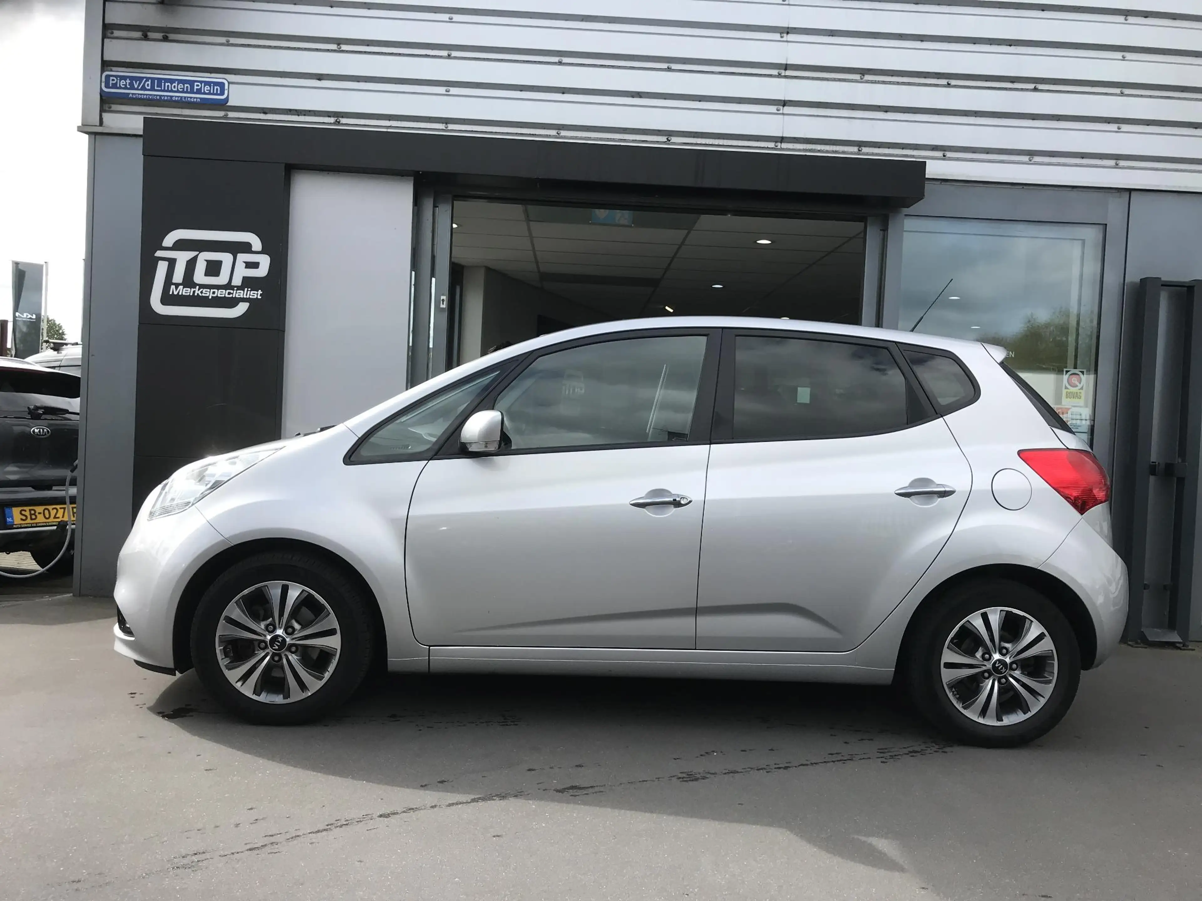 Kia Venga 1.6 DynamicPLusLine Automaat — photo 2