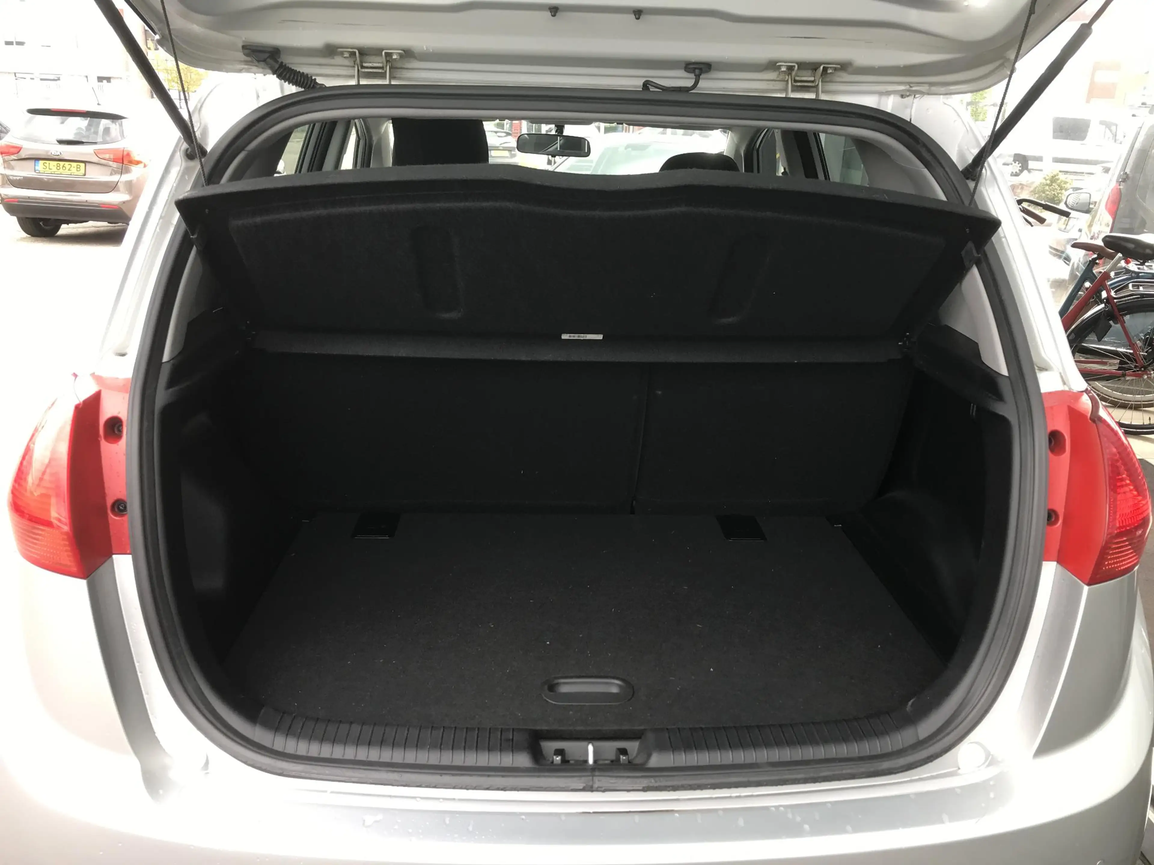 Kia Venga 1.6 DynamicPLusLine Automaat — photo 8