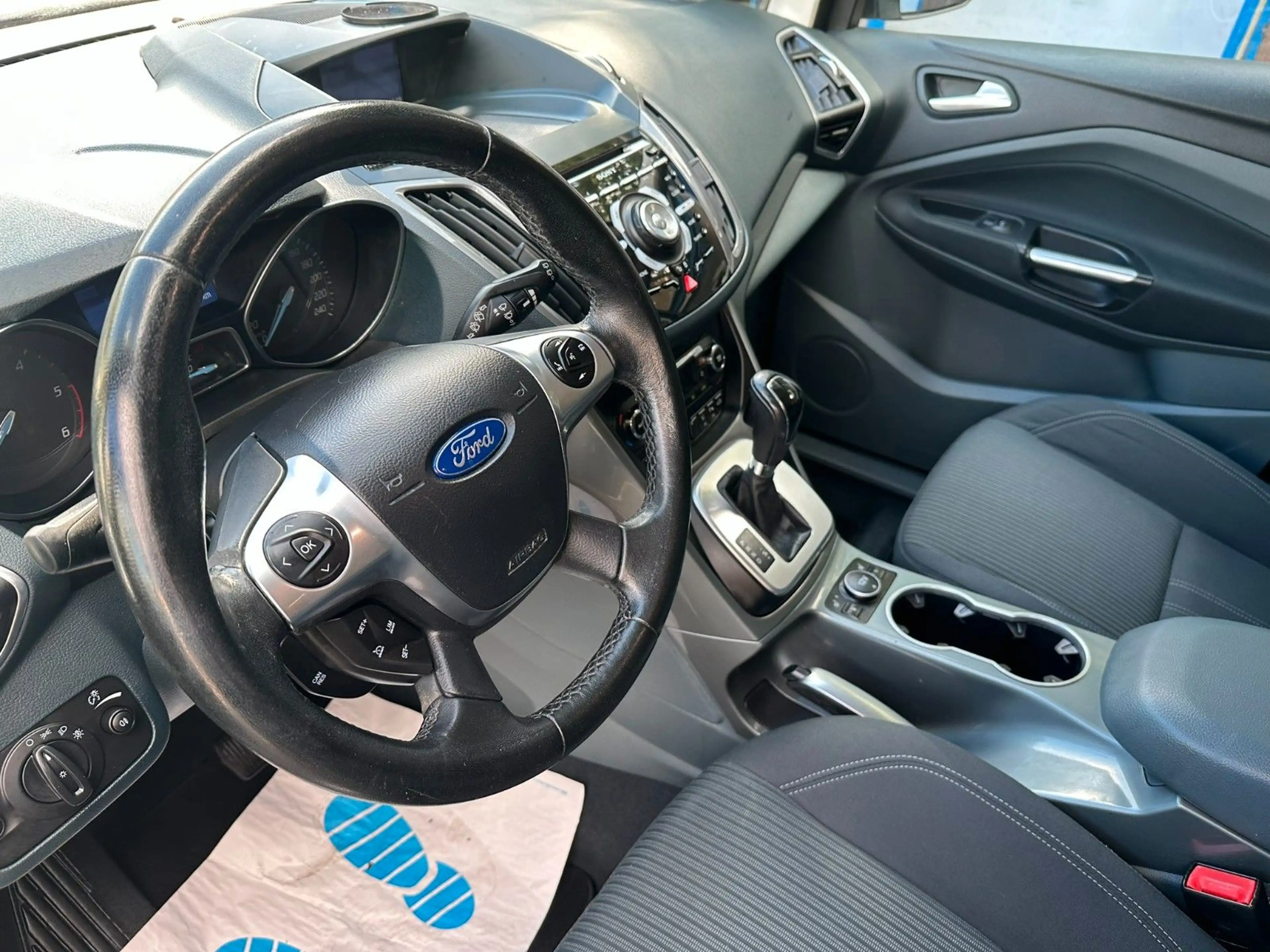 Ford Grand C-Max 2.0 TDCi Titanium*Aut*Navi*R-Cam* — photo 9