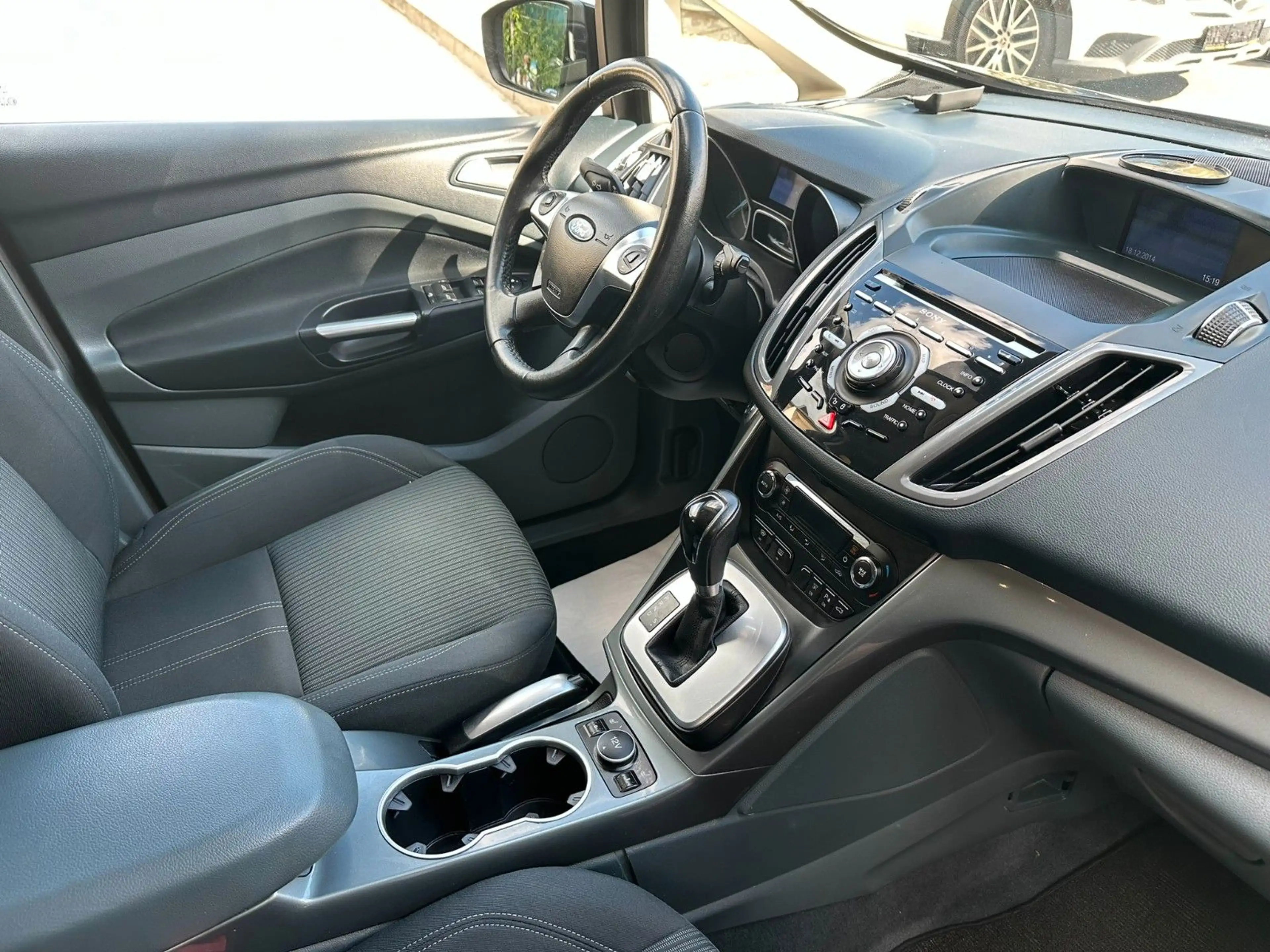 Ford Grand C-Max 2.0 TDCi Titanium*Aut*Navi*R-Cam* — photo 7