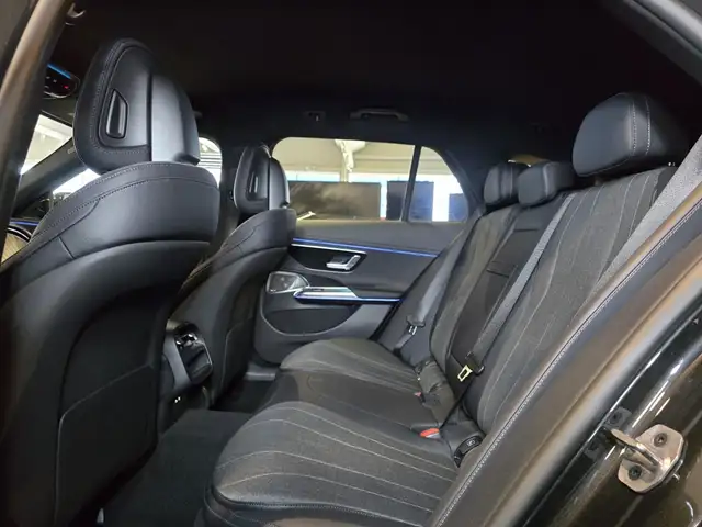 Mercedes-Benz E-Class view 24