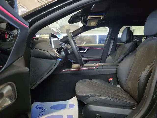 Mercedes-Benz E-Class view 17