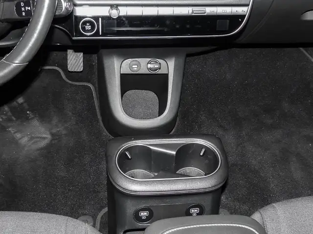 Hyundai Ioniq 5 view 10