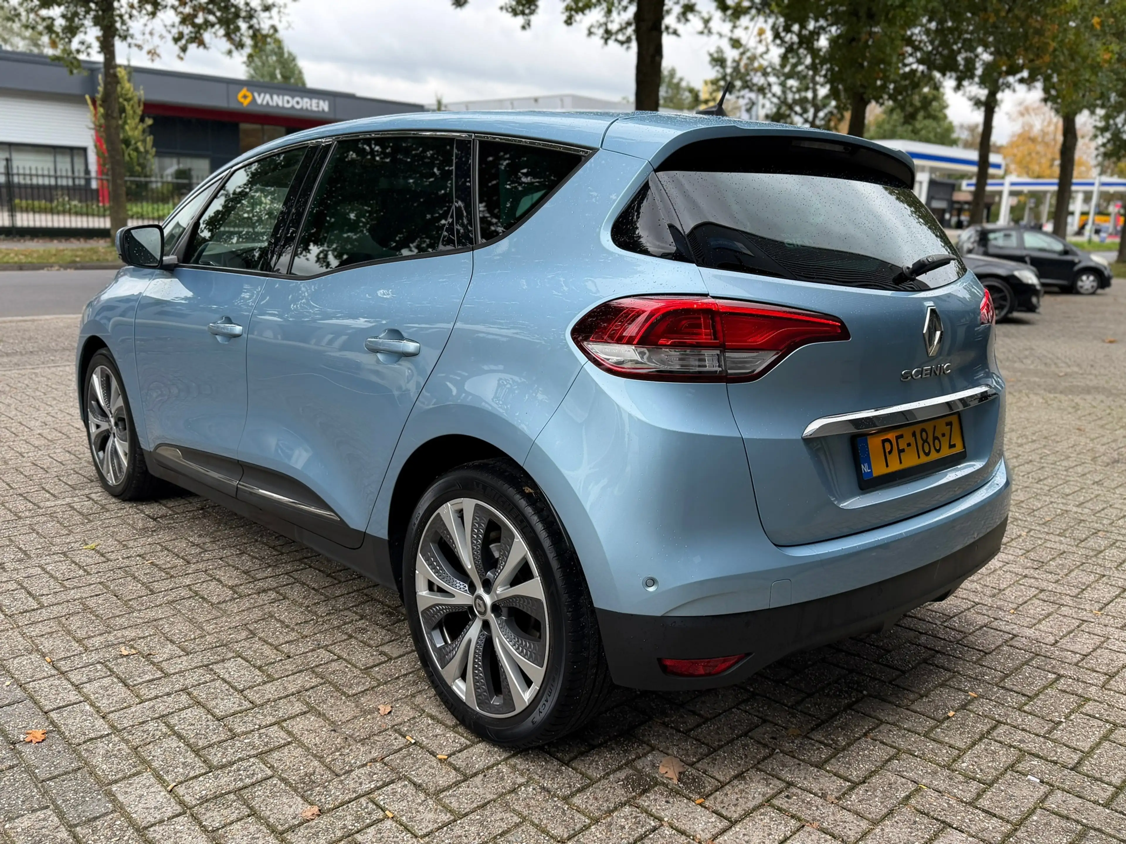 Renault Scenic 1.5 dCi Intens — photo 3