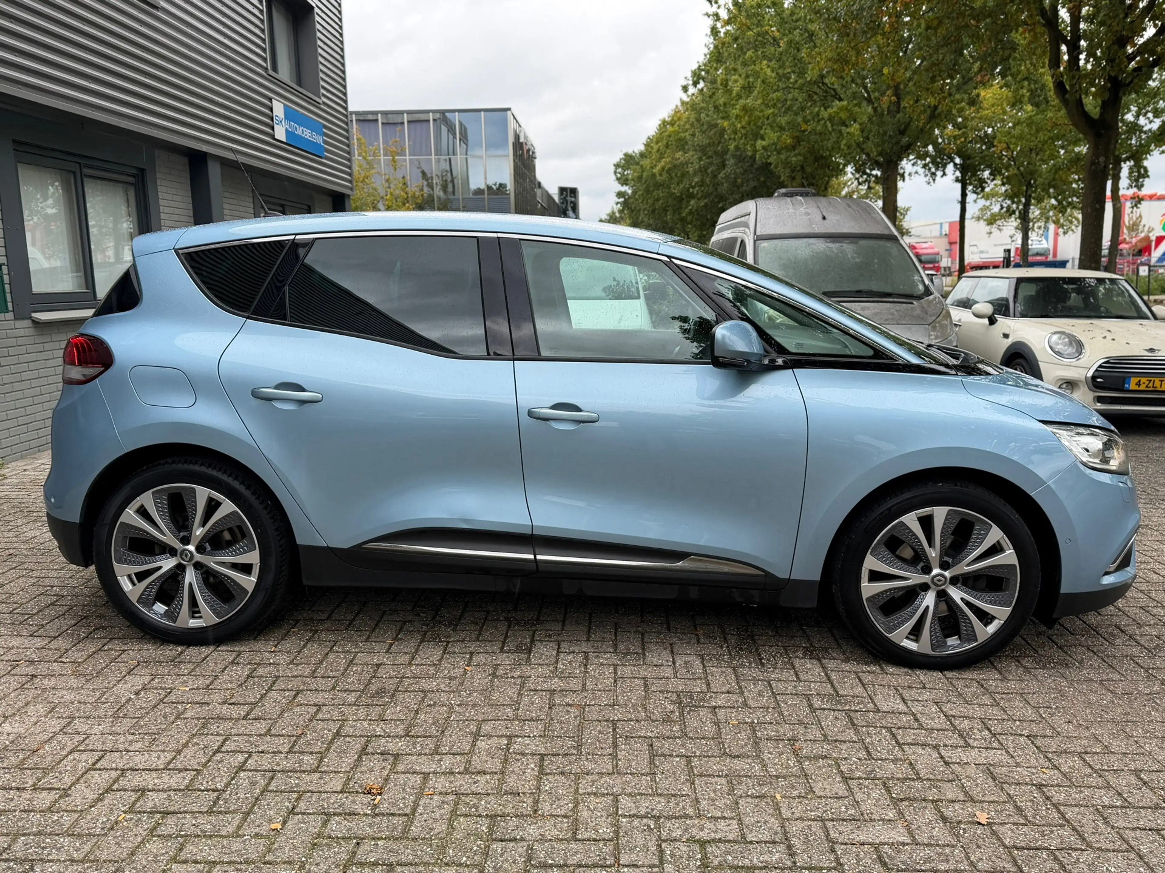 Renault Scenic 1.5 dCi Intens — photo 6