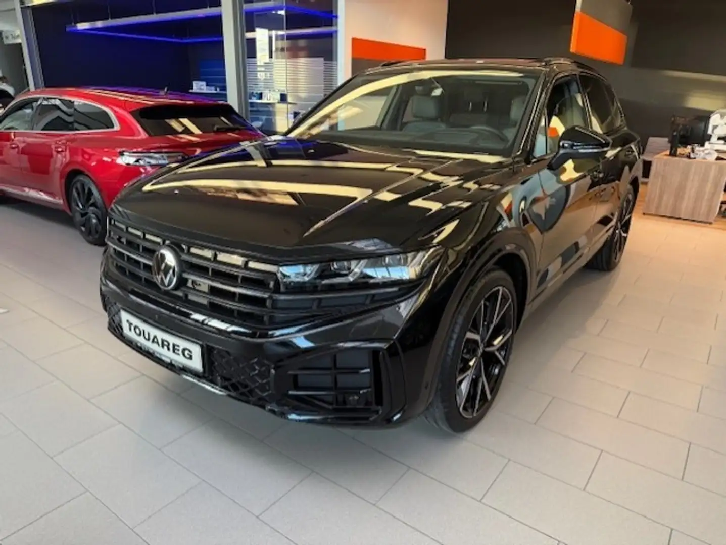 Volkswagen Touareg R-Line TDi Tageszulassung / 90L Tank 360 Schwarz - 2