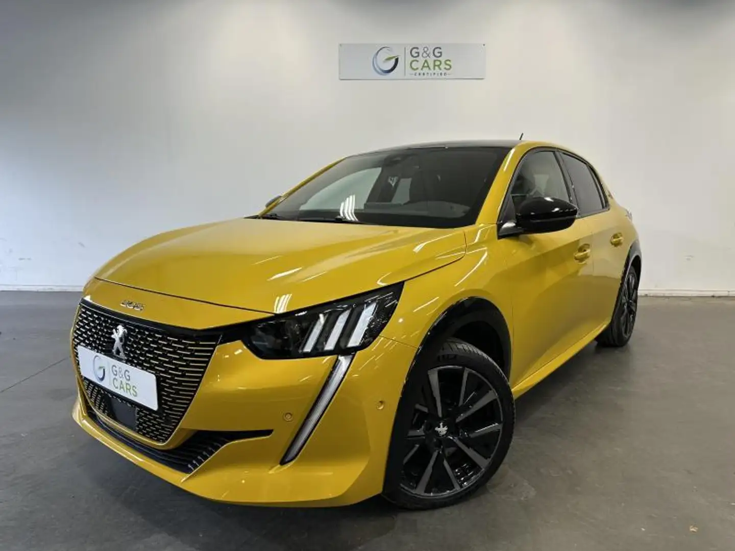 Peugeot e-208 GT Geel - 1