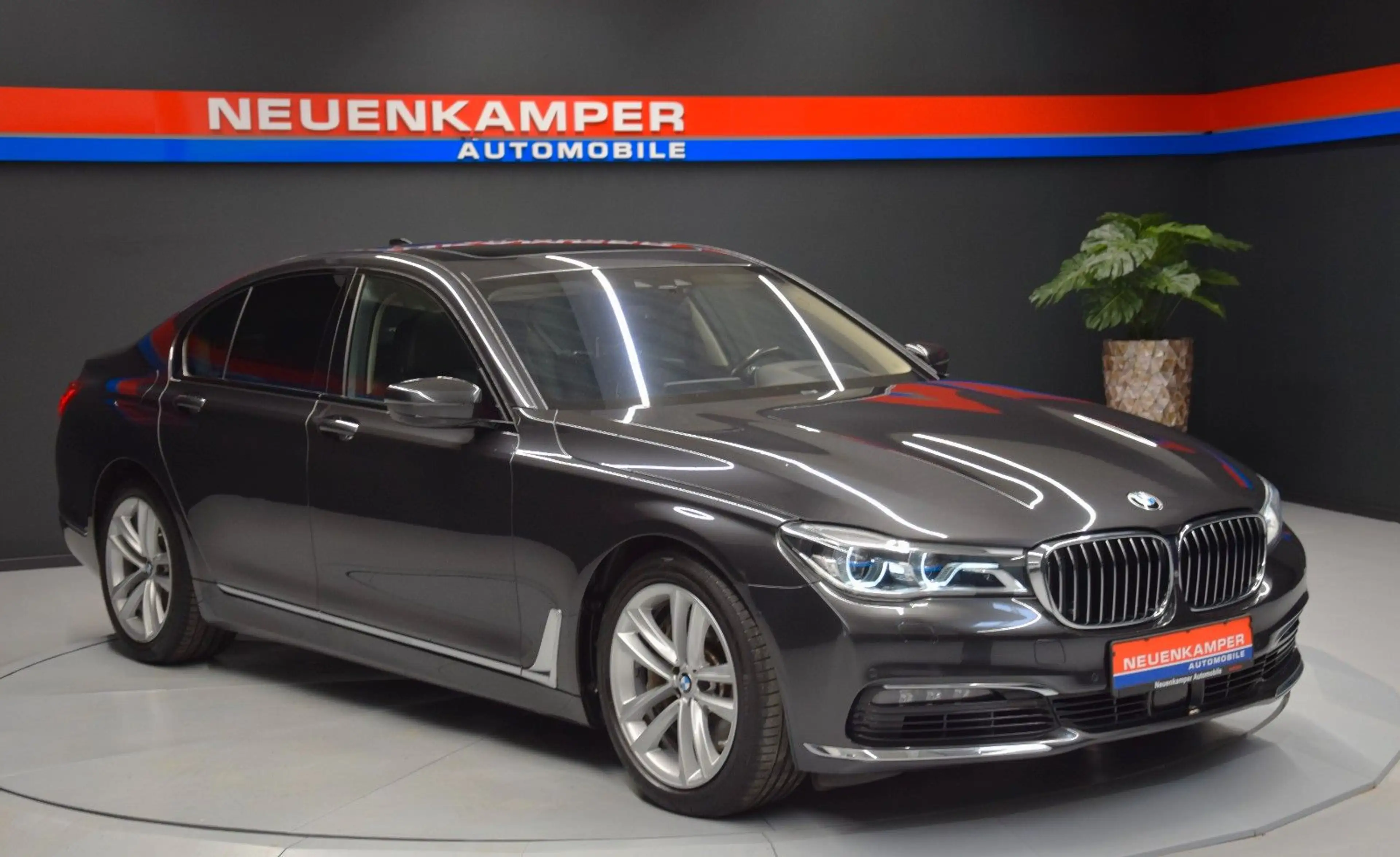 BMW 750 d xDrive HuD Leder ACC Massage H&k Laser Kam — photo 4