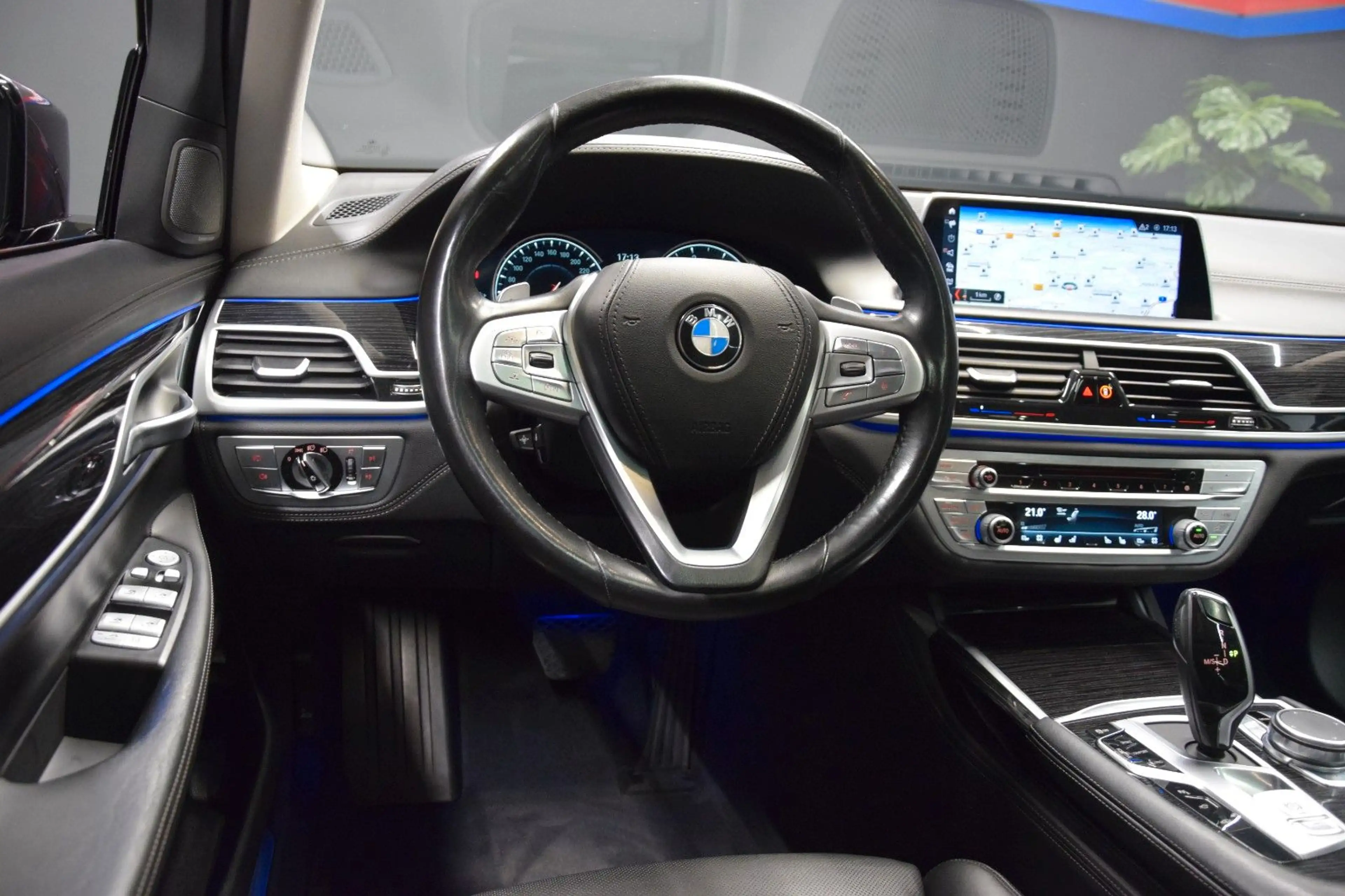 BMW 750 d xDrive HuD Leder ACC Massage H&k Laser Kam — photo 30