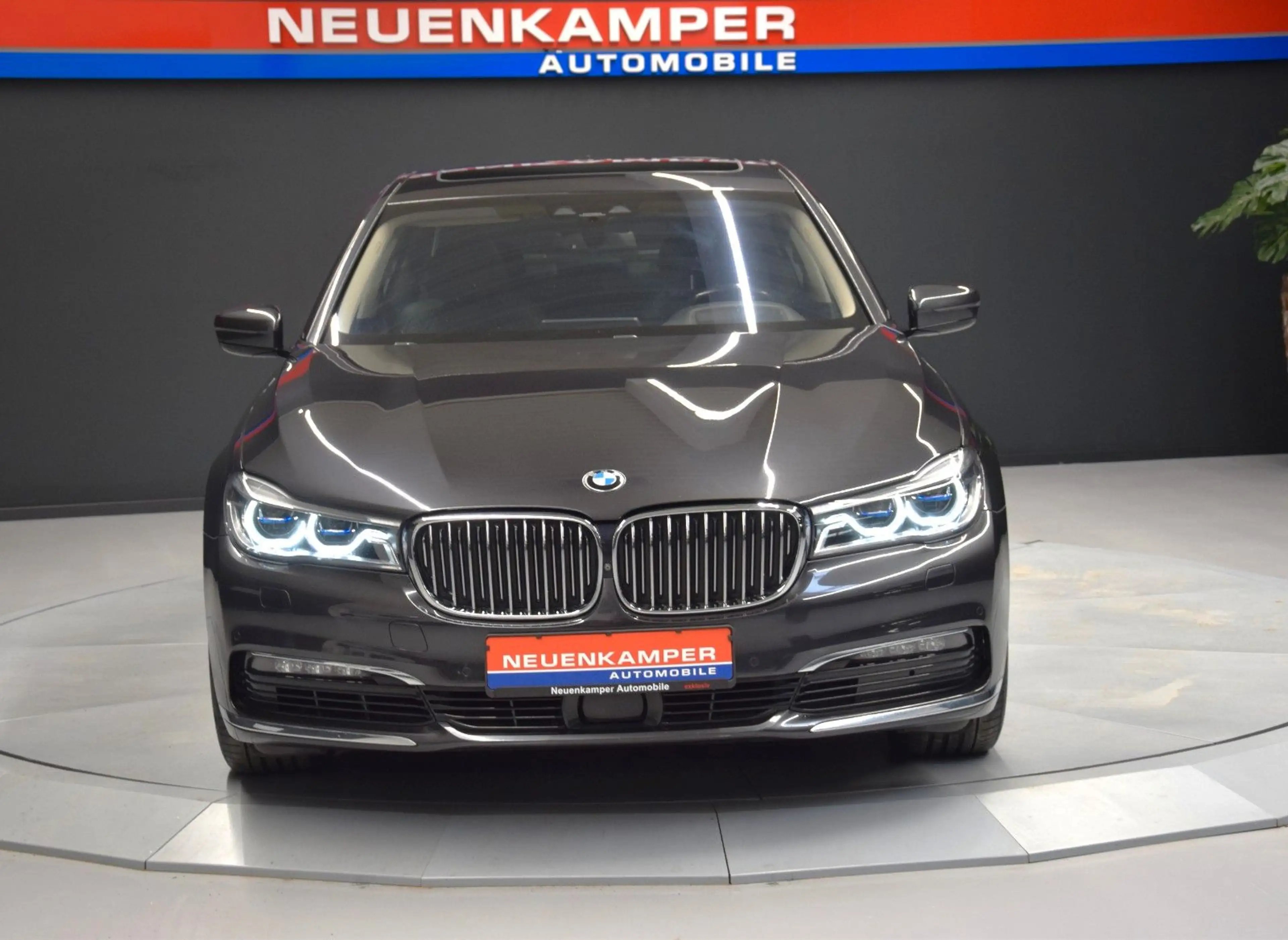 BMW 750 d xDrive HuD Leder ACC Massage H&k Laser Kam — photo 3
